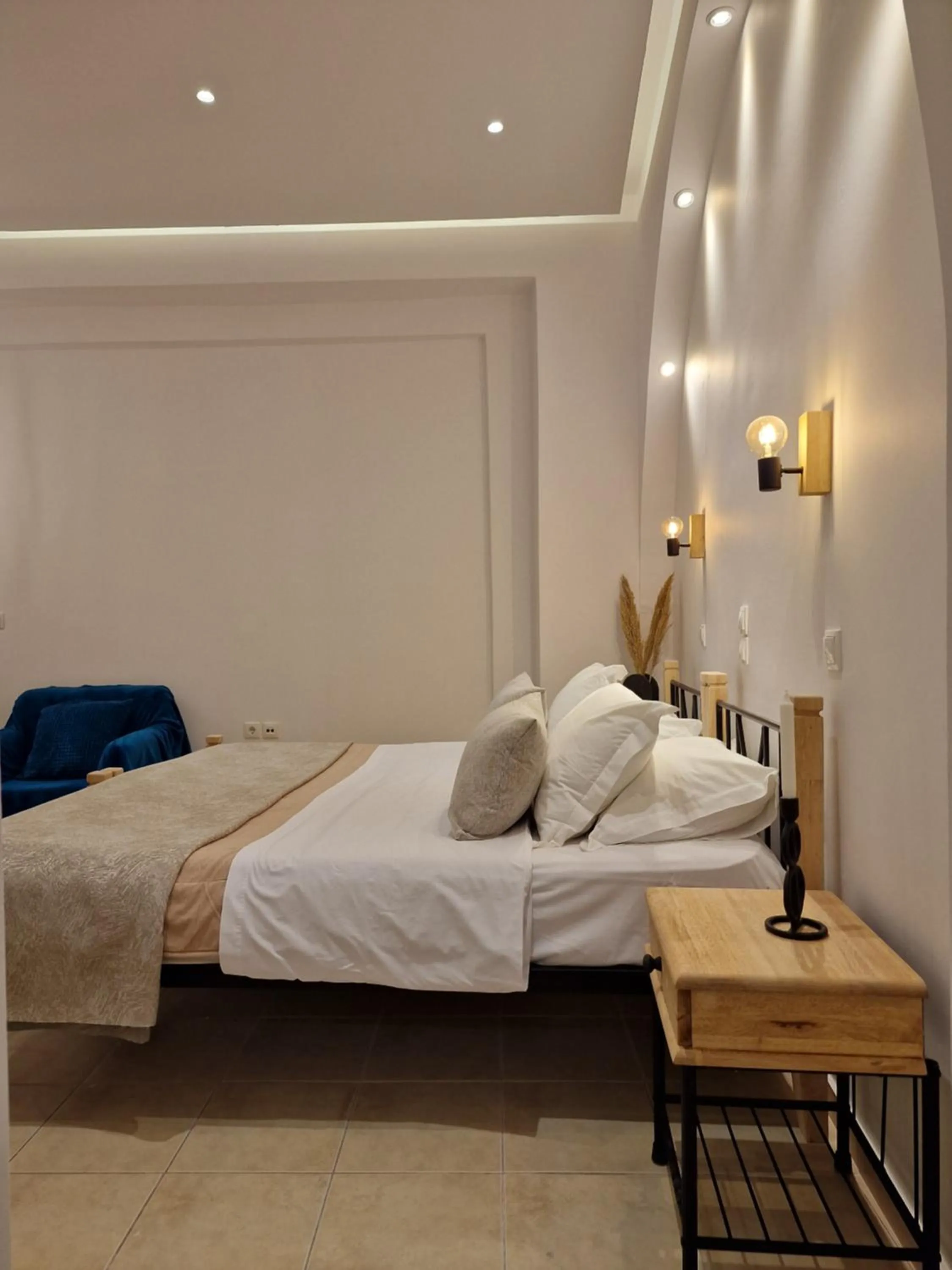 Photo of the whole room in Amerisa Suites & Villa