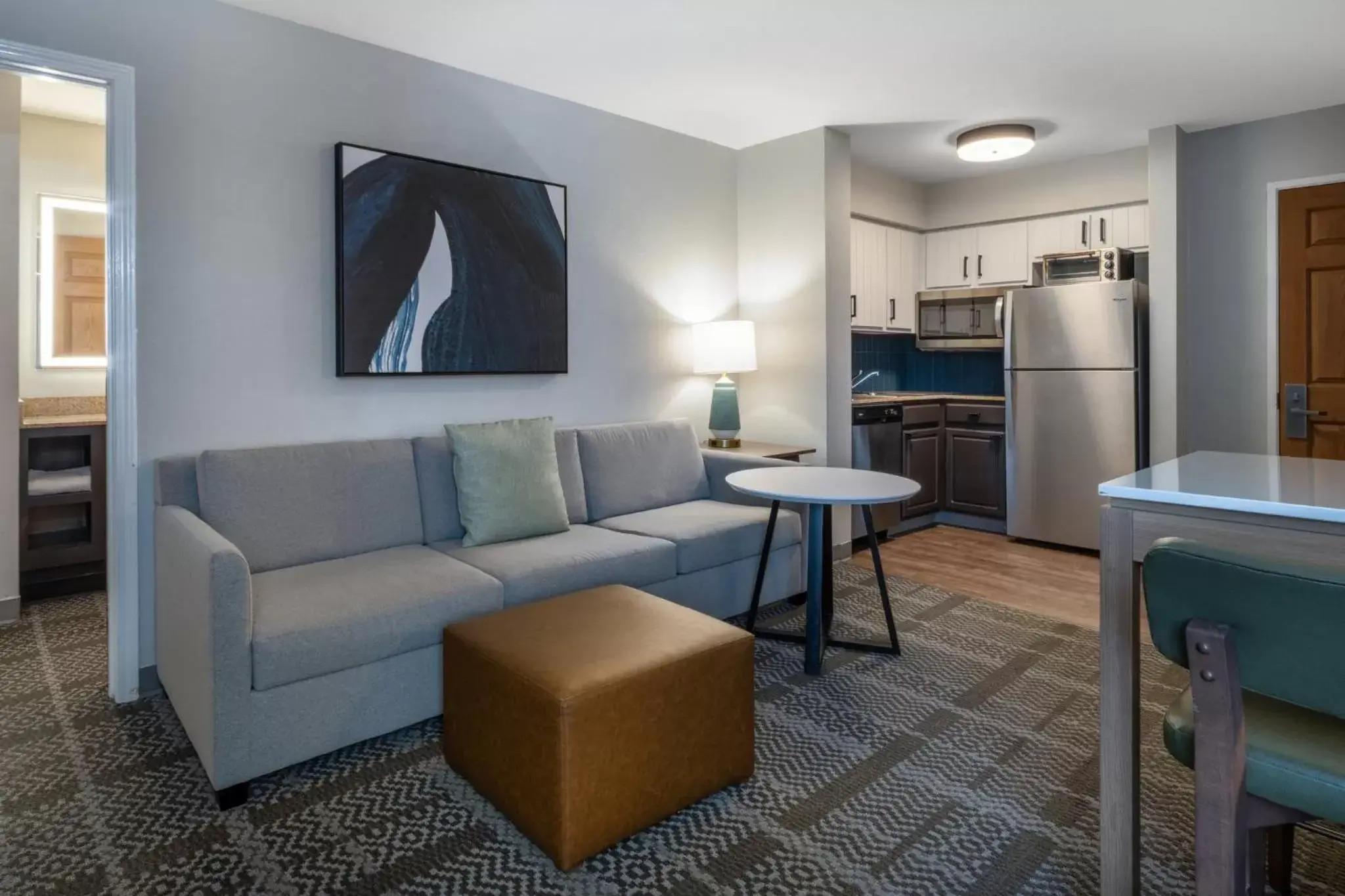 Photo of the whole room, Seating Area in Staybridge Suites Columbus-Dublin, an IHG Hotel