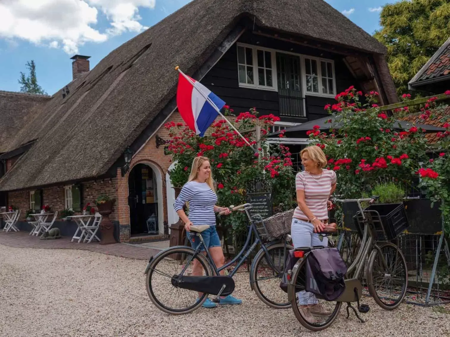 People, Biking in Herberg de Lingehoeve