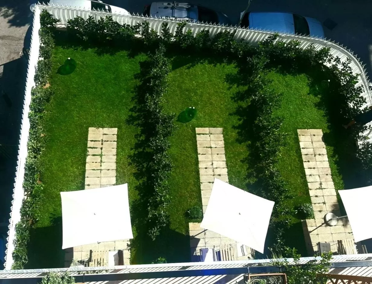 Garden, Bird's-eye View in Maison Ligea