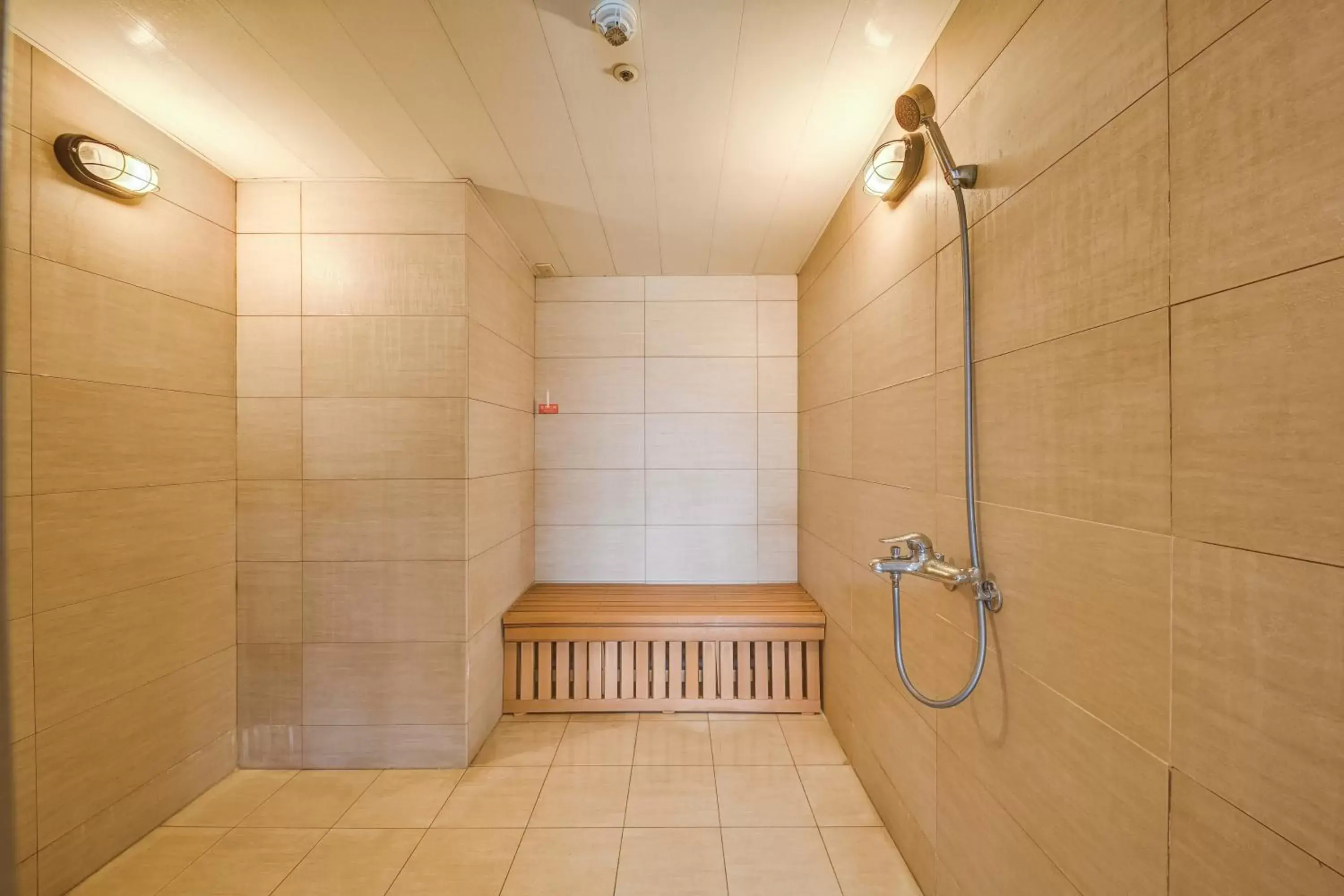 Sauna, Bathroom in Fuji Grand Hotel