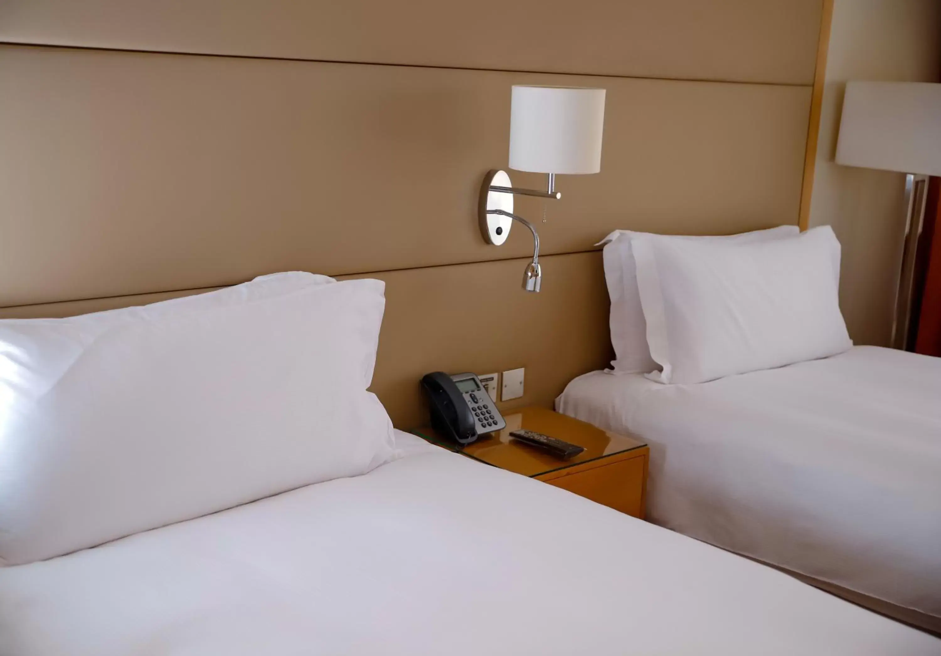 Standard Twin Room with Balcony in Crowne Plaza Sohar by IHG Standard Twin Room with Balcony in Crowne Plaza Sohar by IHG