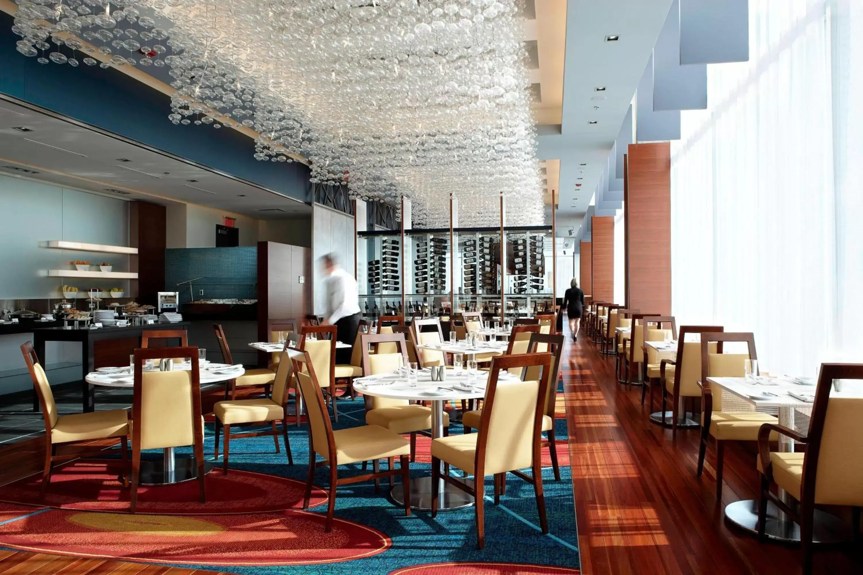 Restaurant/Places to Eat in Marriott Montreal Airport In-Terminal Hotel