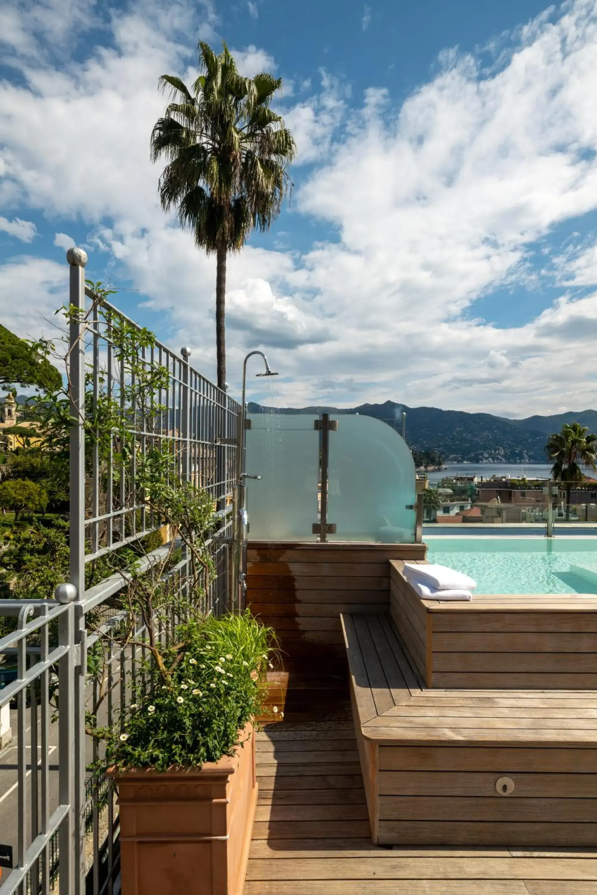 Swimming Pool in Albergo Minerva