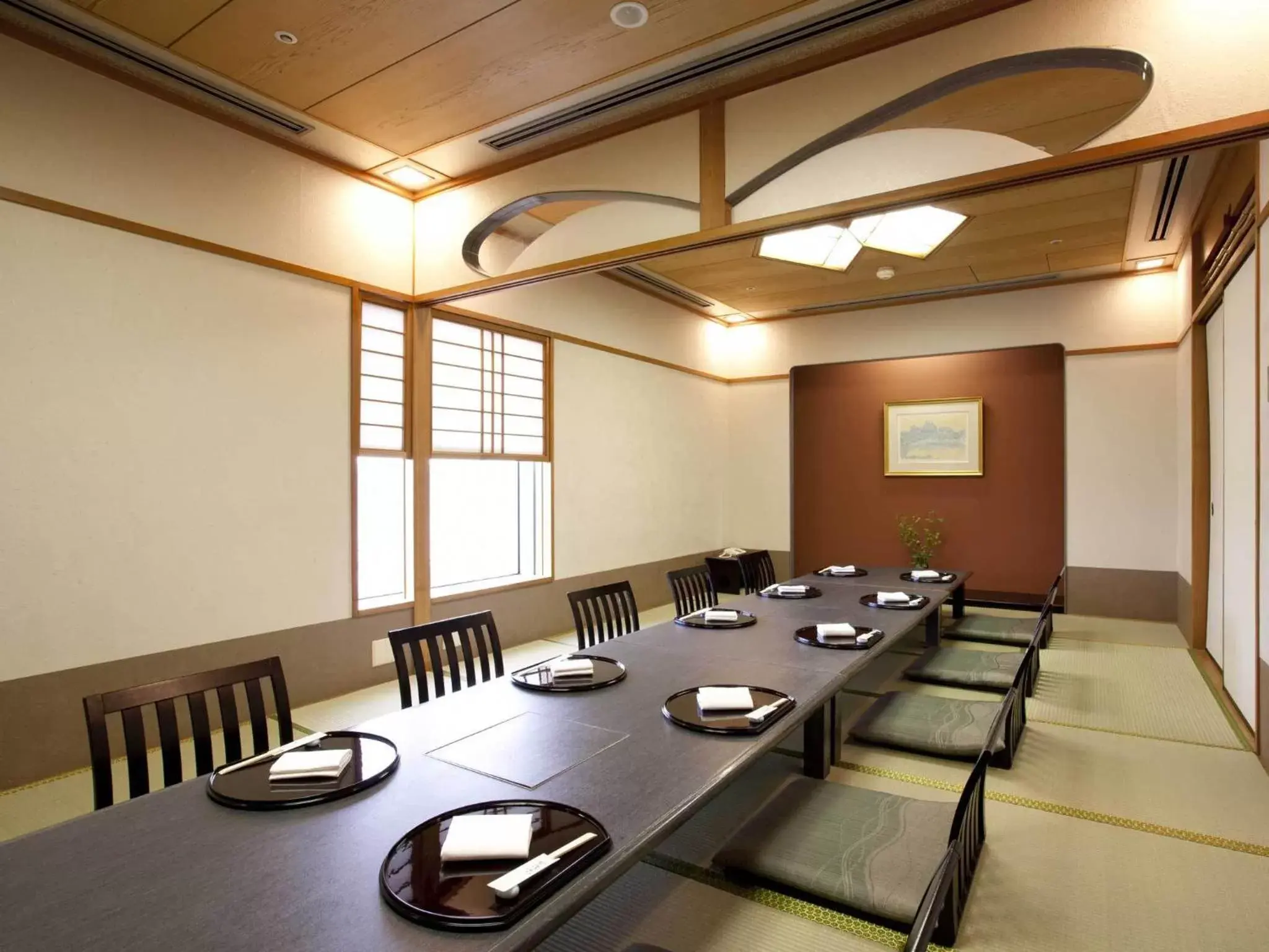 Restaurant/places to eat in Rembrandt Hotel Oita