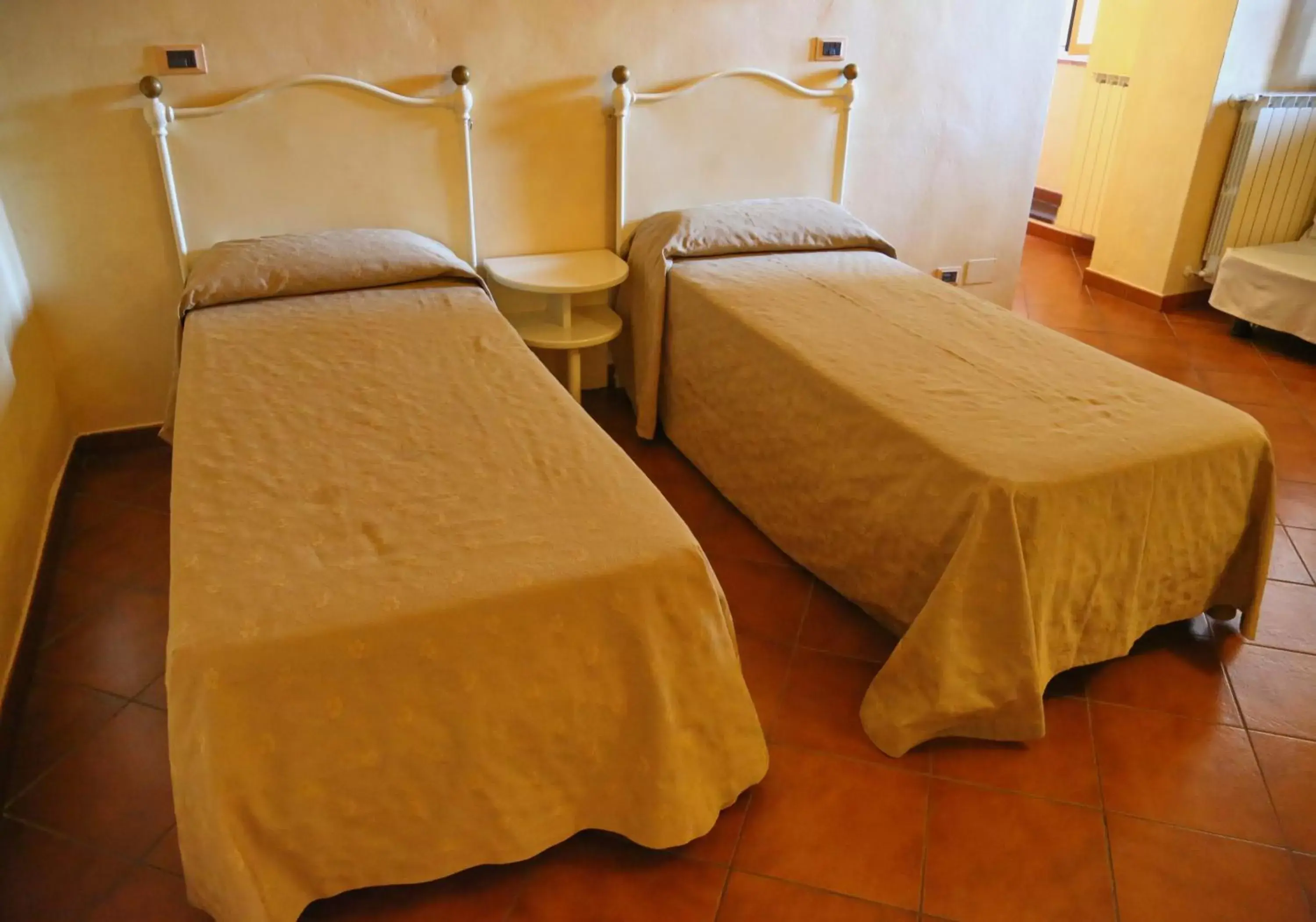 Bedroom, Bed in Hotel Italia Cortona