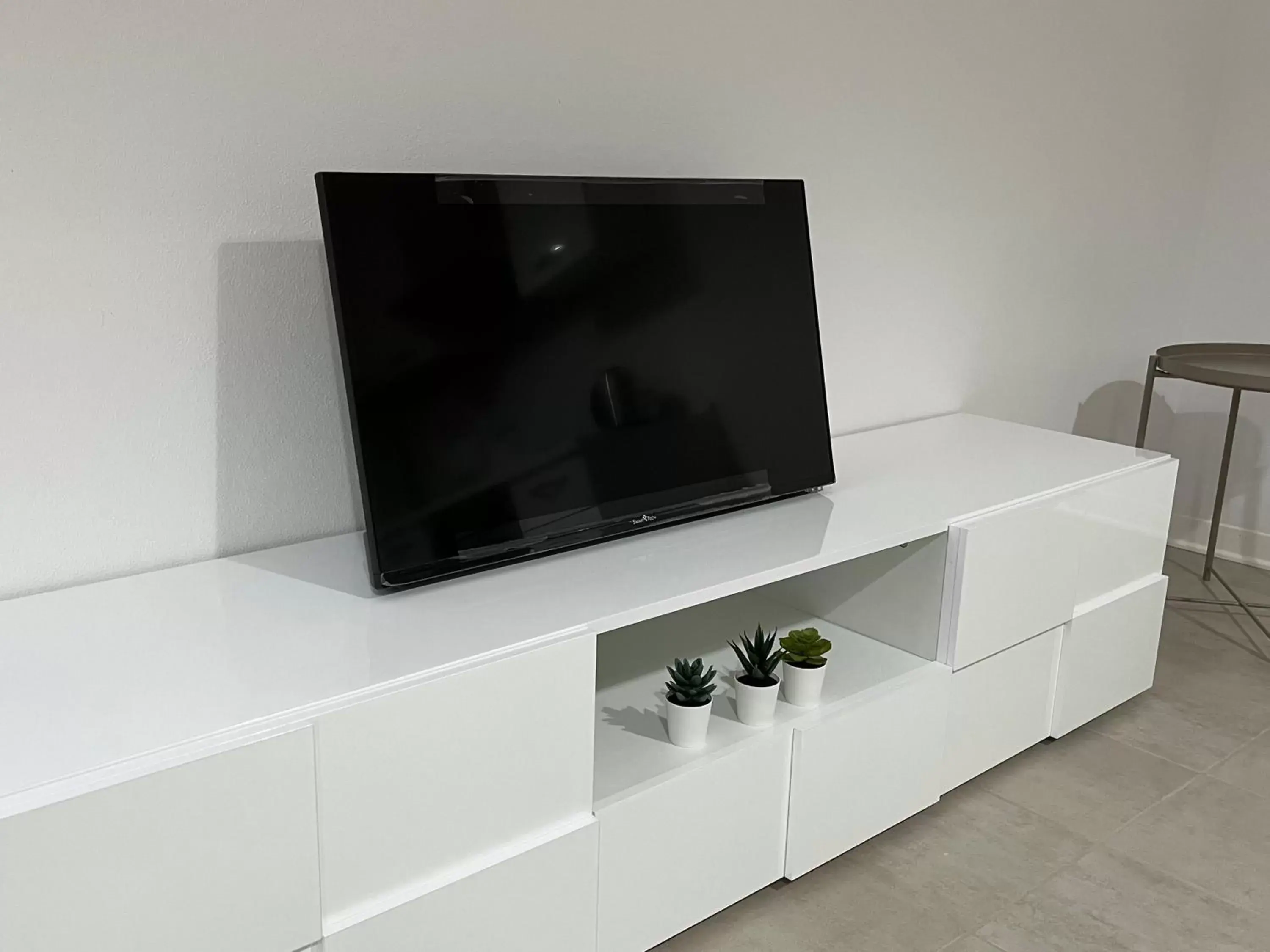 TV/Entertainment Center in Castramajora Alloggi