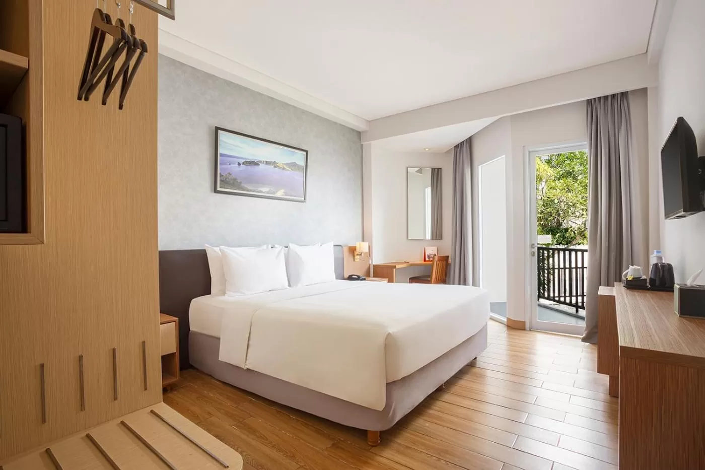 View (from property/room), Bed in Swiss-Belinn Luwuk