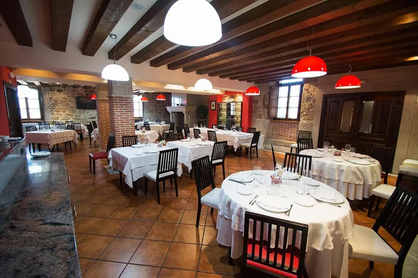 Restaurant/Places to Eat in Posada Doña Urraca