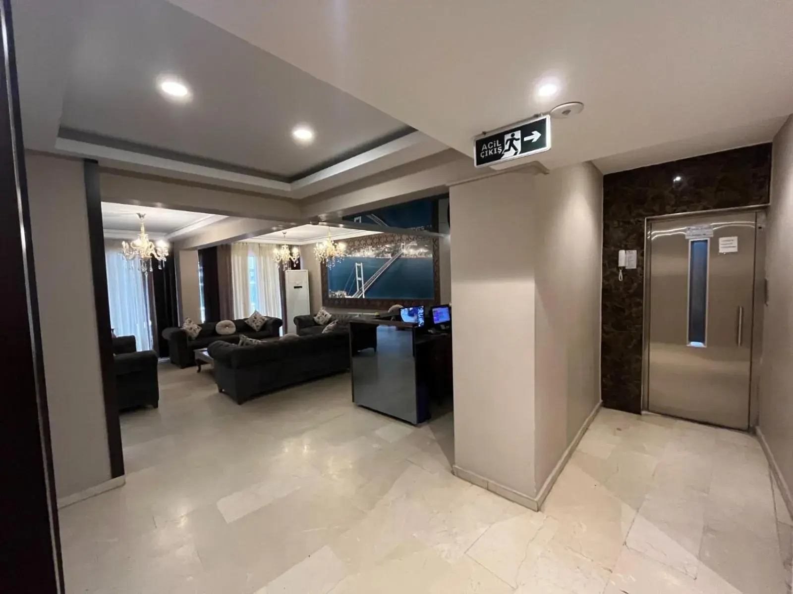 TV and multimedia, Lobby/Reception in Elite Marmara Bosphorus Suites Istanbul
