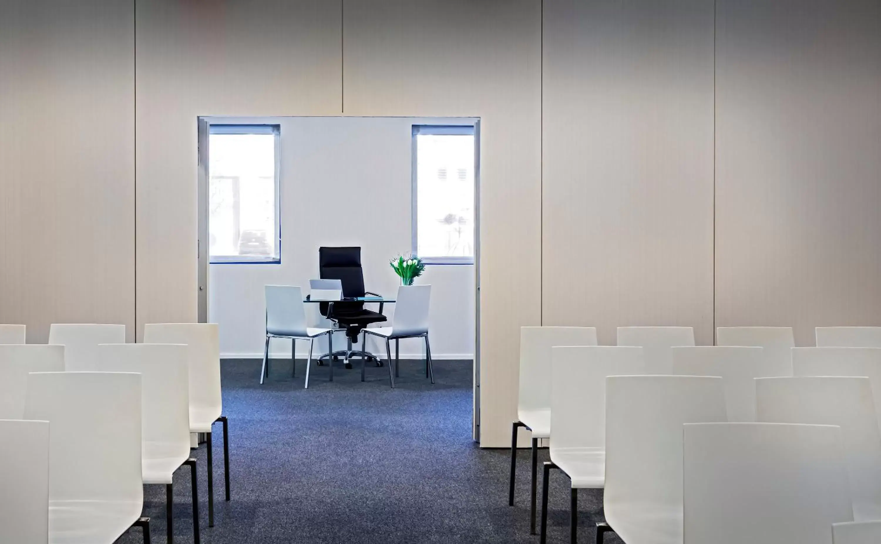 Meeting/conference room, Business Area/Conference Room in Occidental Castellana Norte