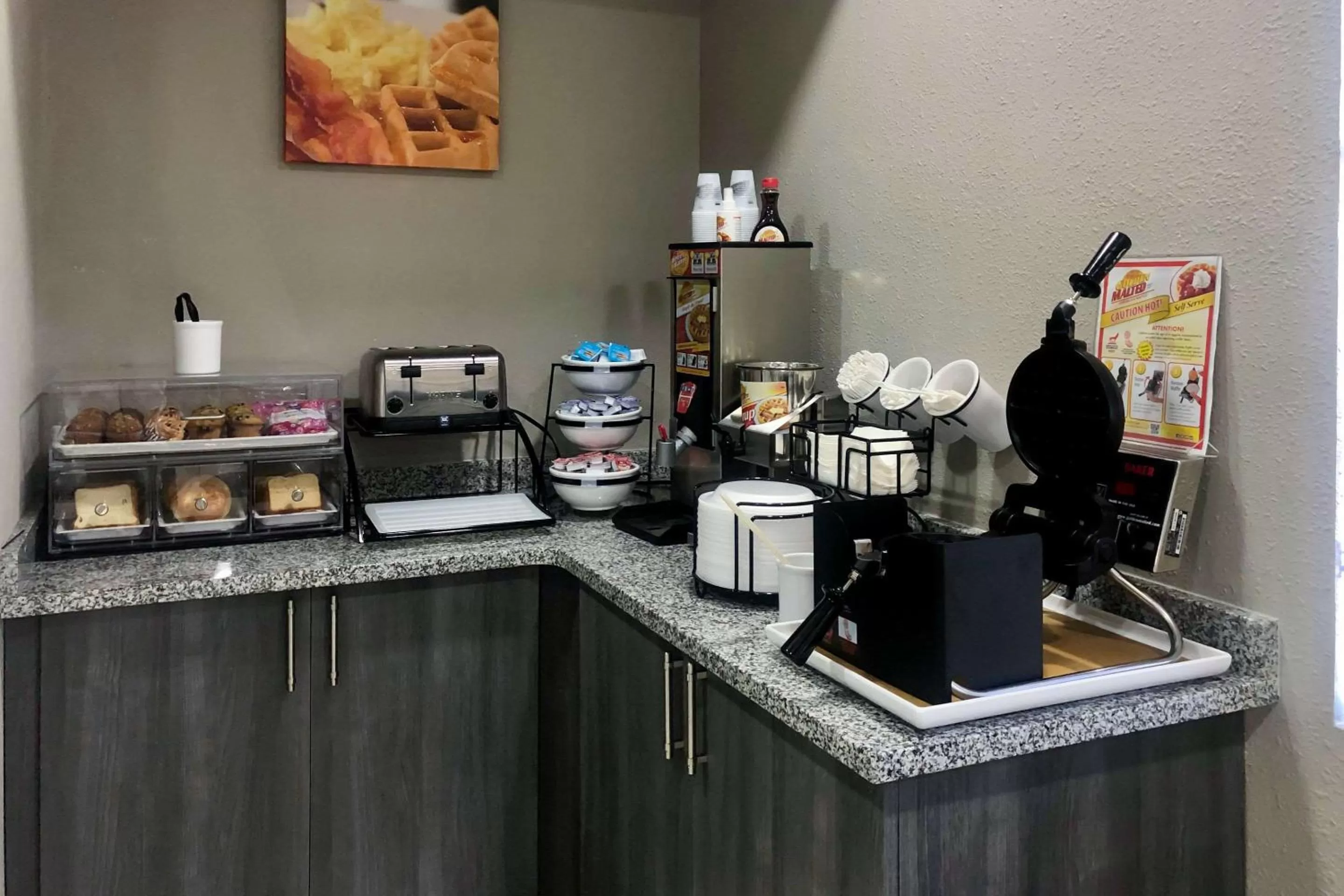 Restaurant/places to eat in Comfort Inn Owasso – Tulsa