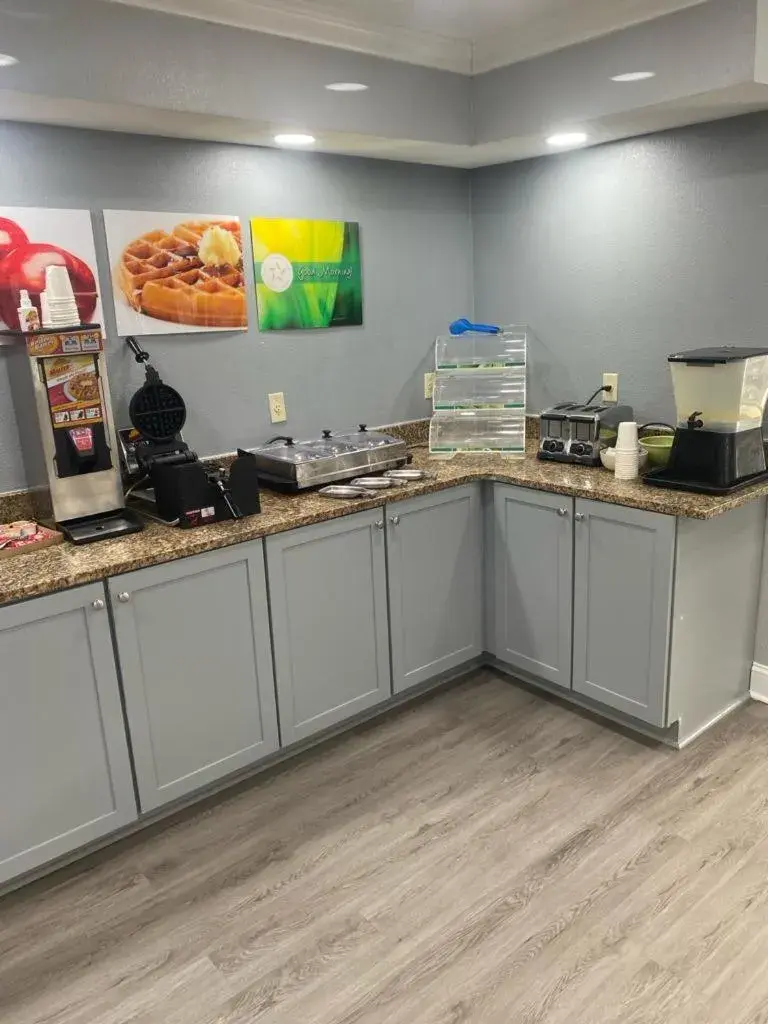 Restaurant/places to eat in Quality Inn Colchester - Burlington Restaurant/places to eat in Quality Inn Colchester - Burlington