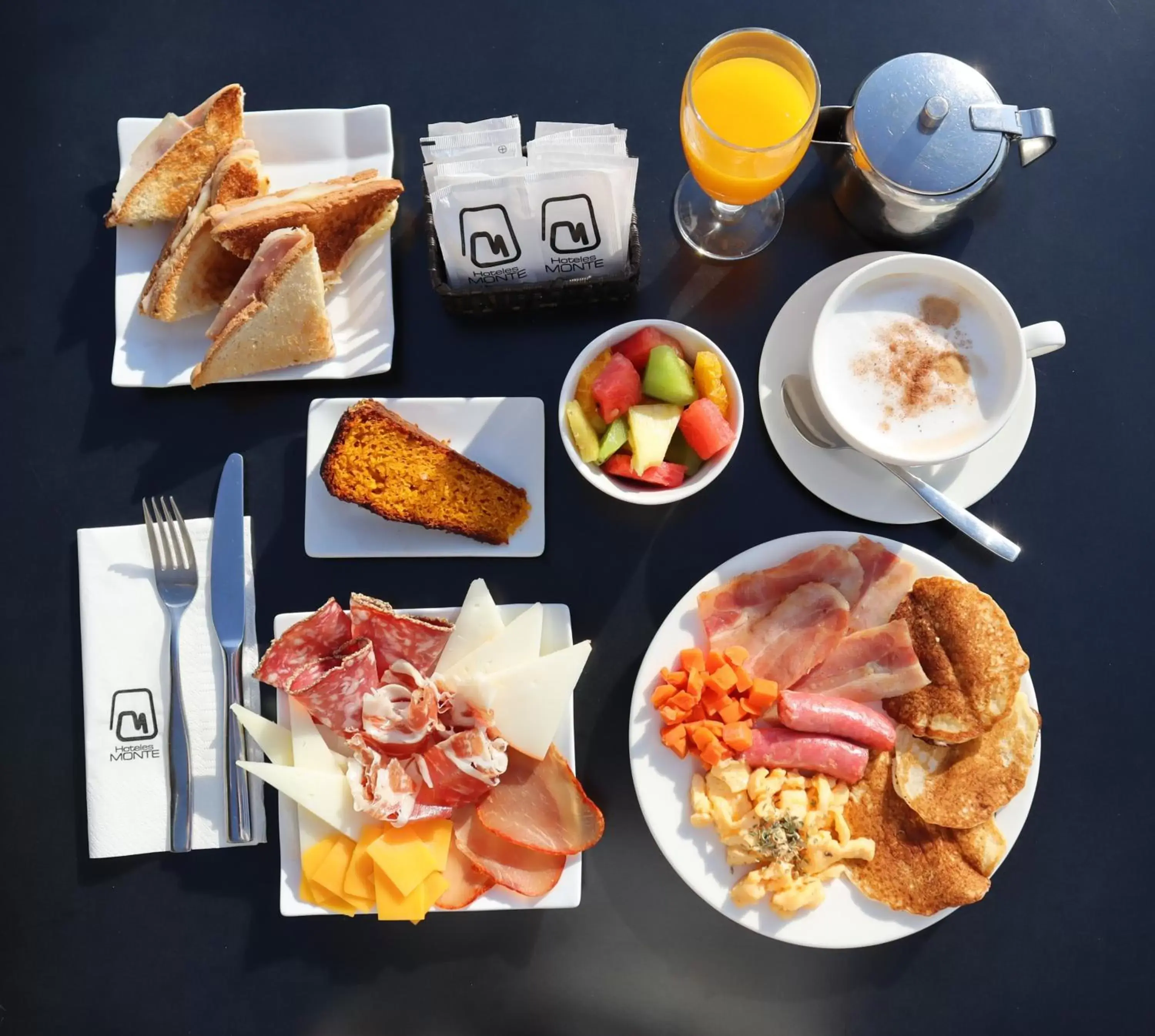 Buffet breakfast in Monte Triana Buffet breakfast in Monte Triana