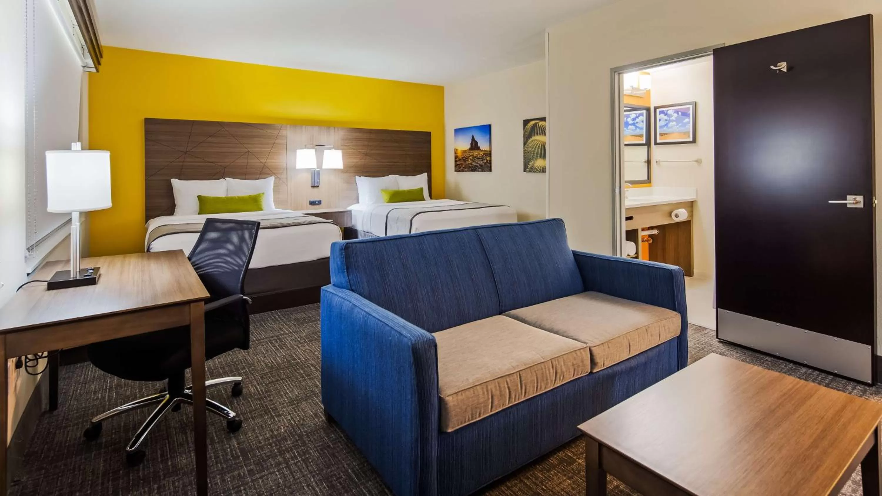 Queen Room with Two Queen Beds and Sofa Bed in Best Western Plus Portales Inn