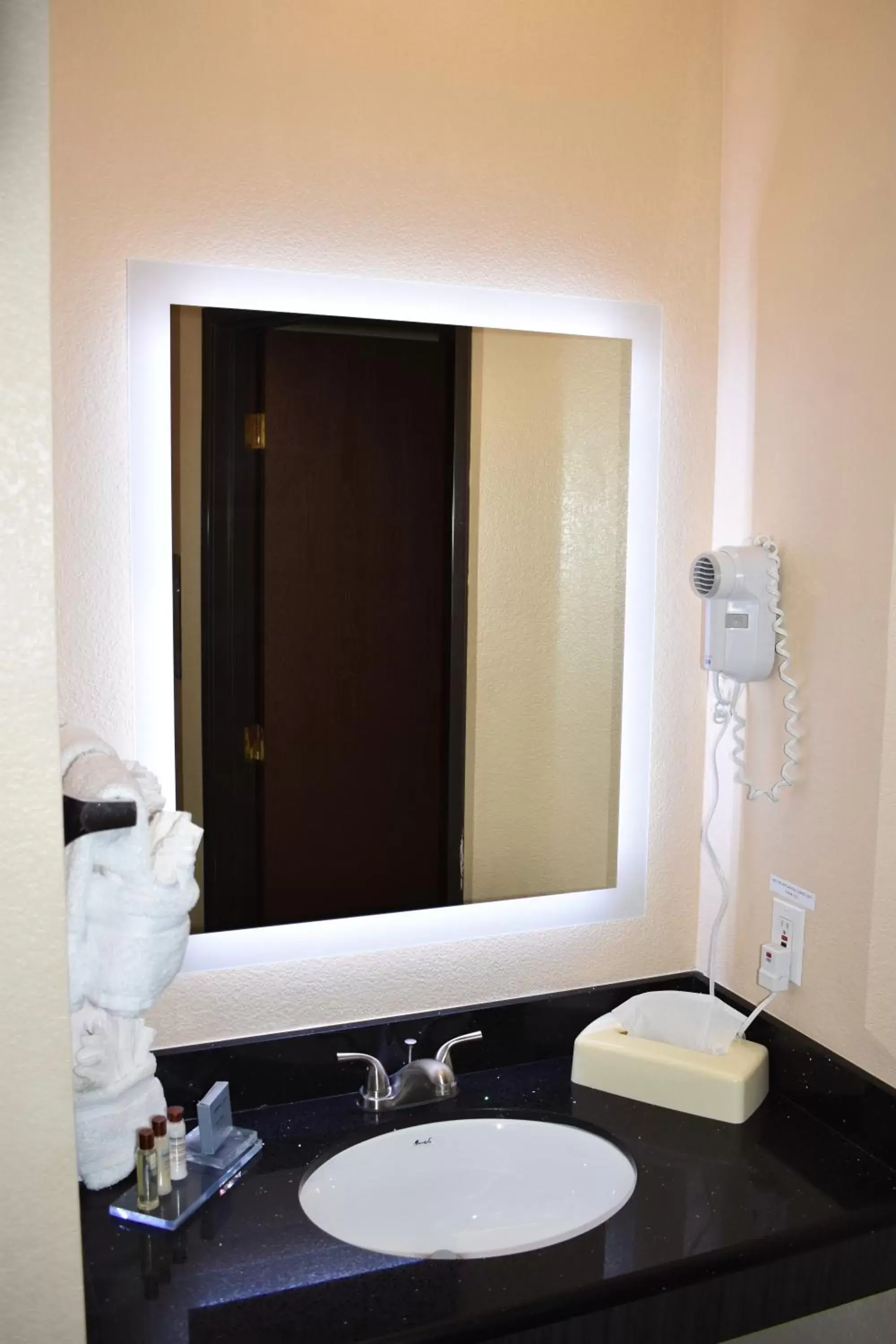 Bathroom in Hawthorn Suites Las Vegas