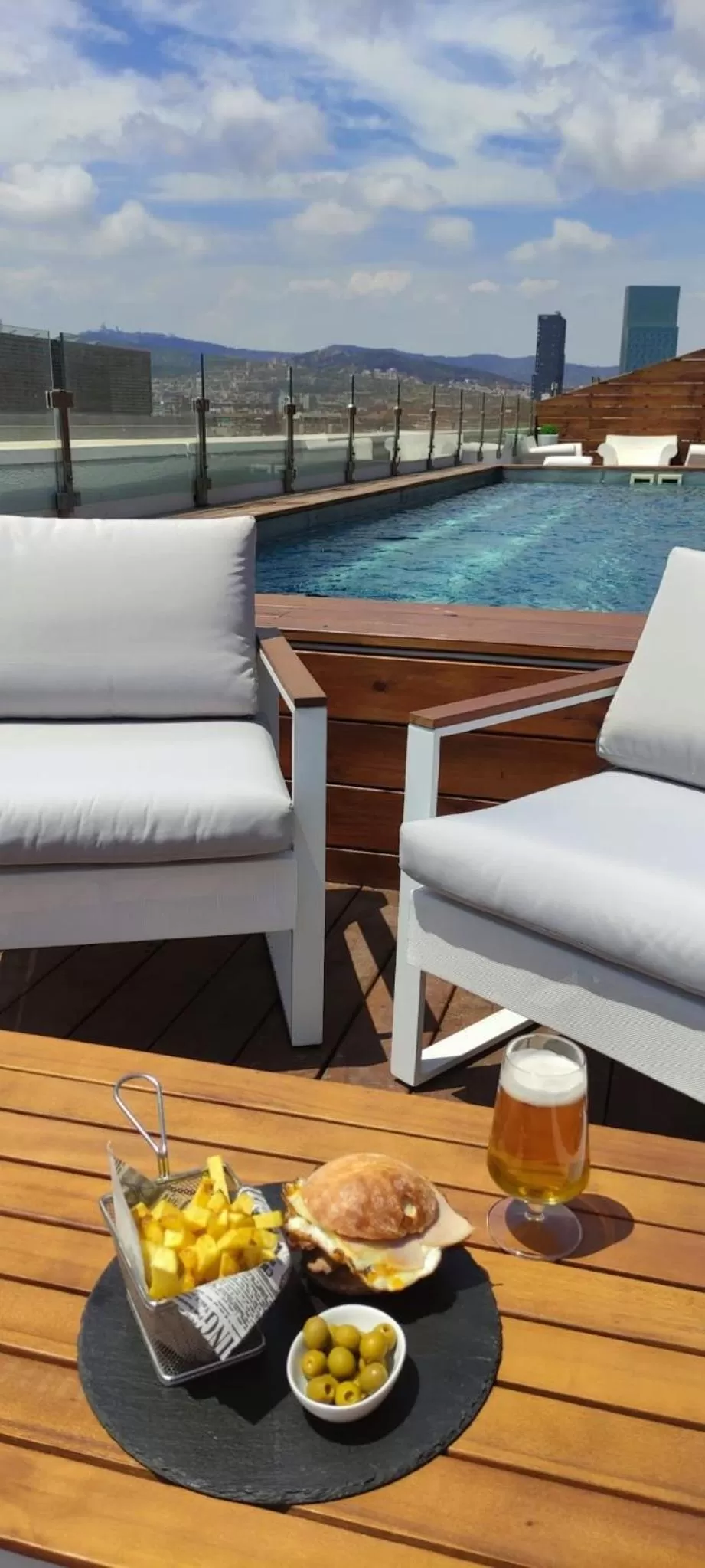 Food and drinks in Eurohotel Diagonal Port