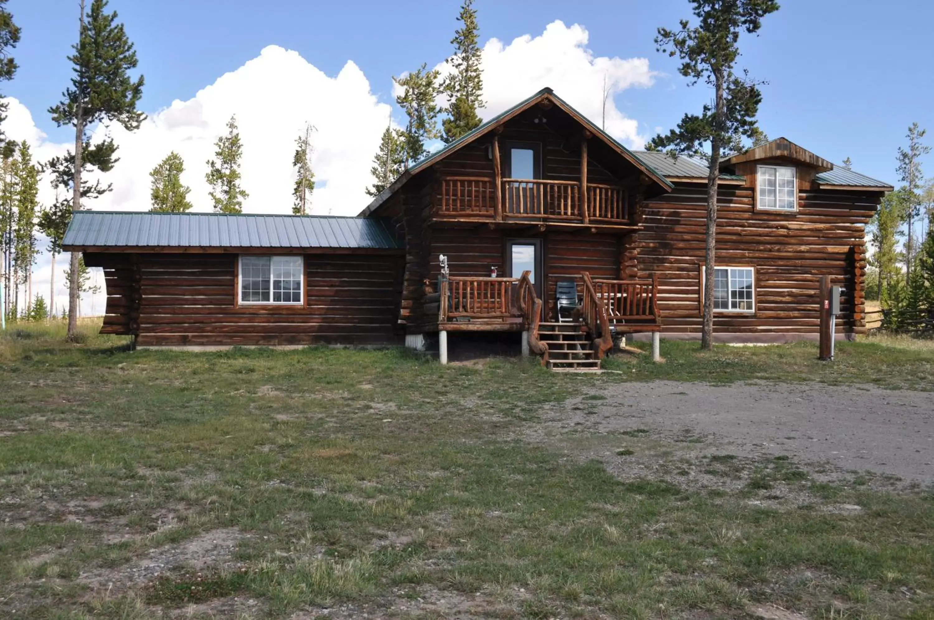 Property Building in Crooked Creek Guest Ranch
