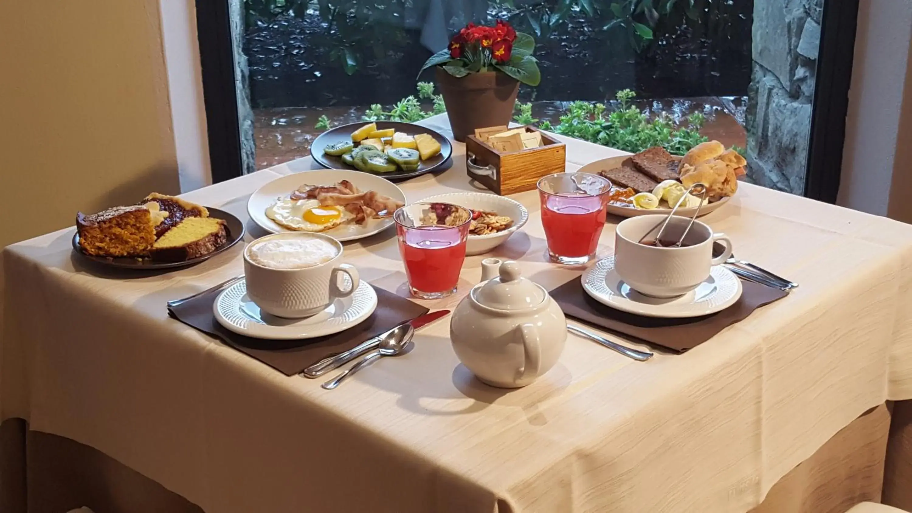 Breakfast in Cà Del Moro Resort