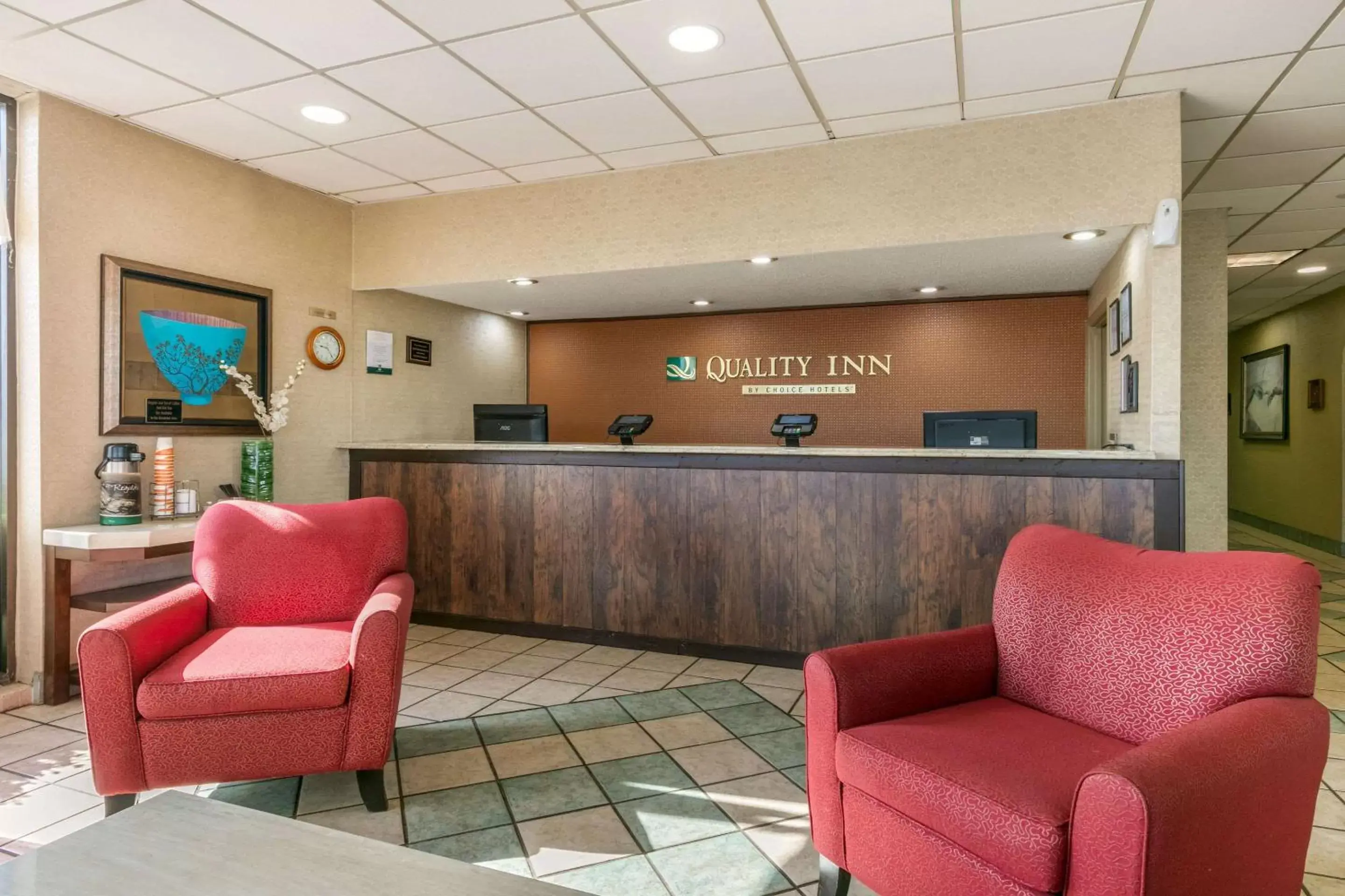 Lobby or reception in Quality Inn Manchester near Arnold AFB Lobby or reception in Quality Inn Manchester near Arnold AFB