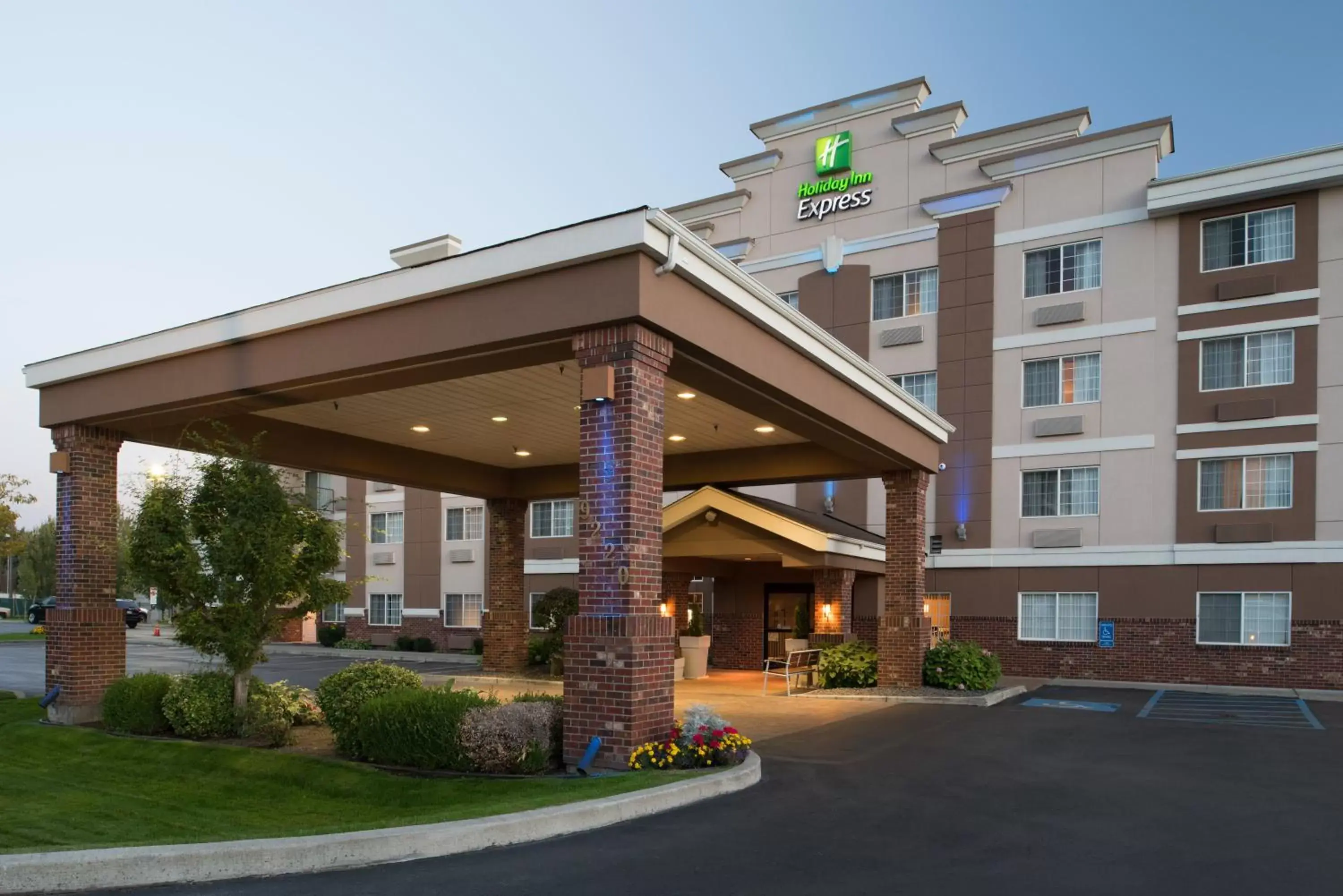 Property building in Holiday Inn Express Spokane-Valley, an IHG Hotel