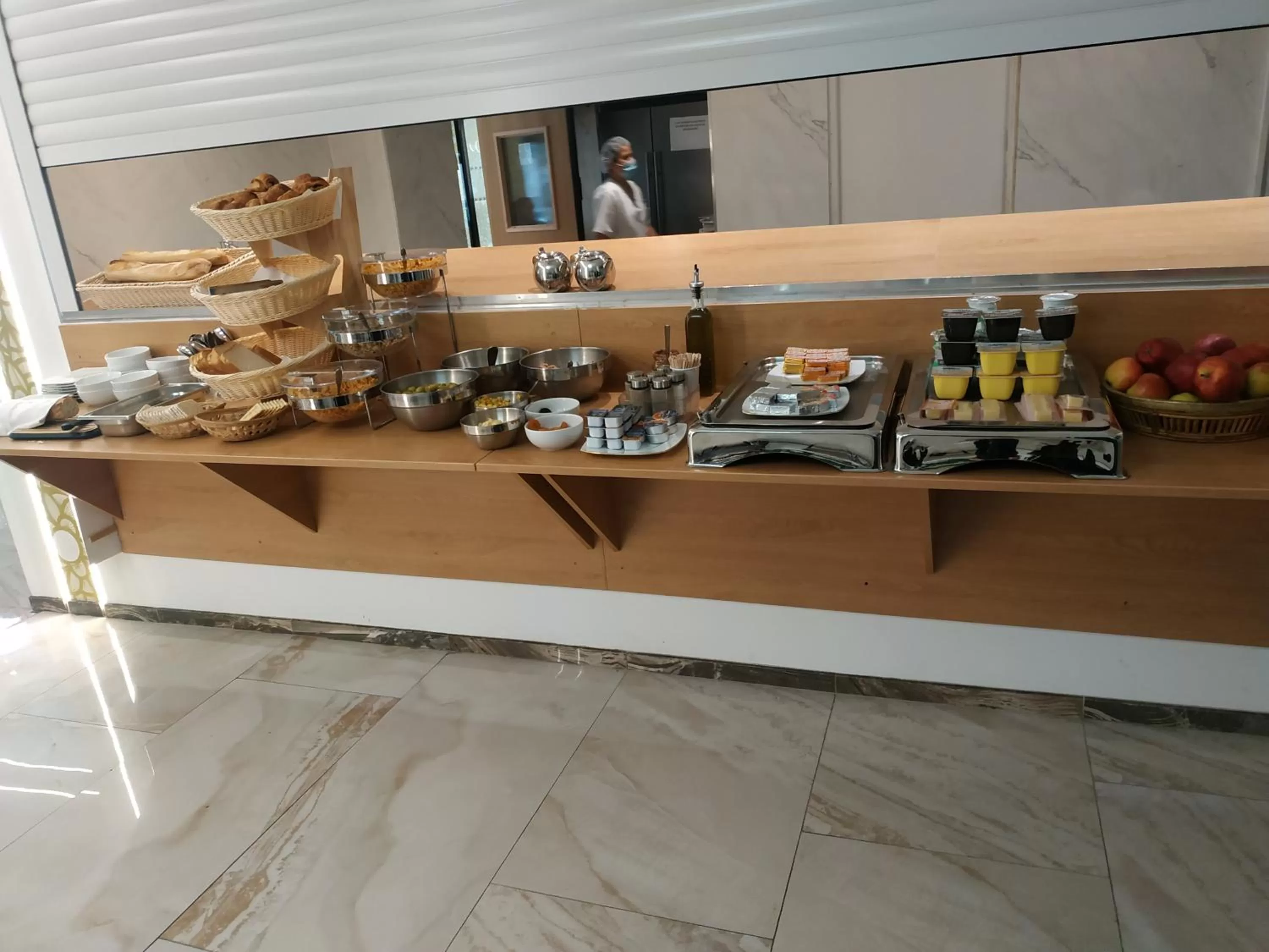 Breakfast in Hotel Aida Opera