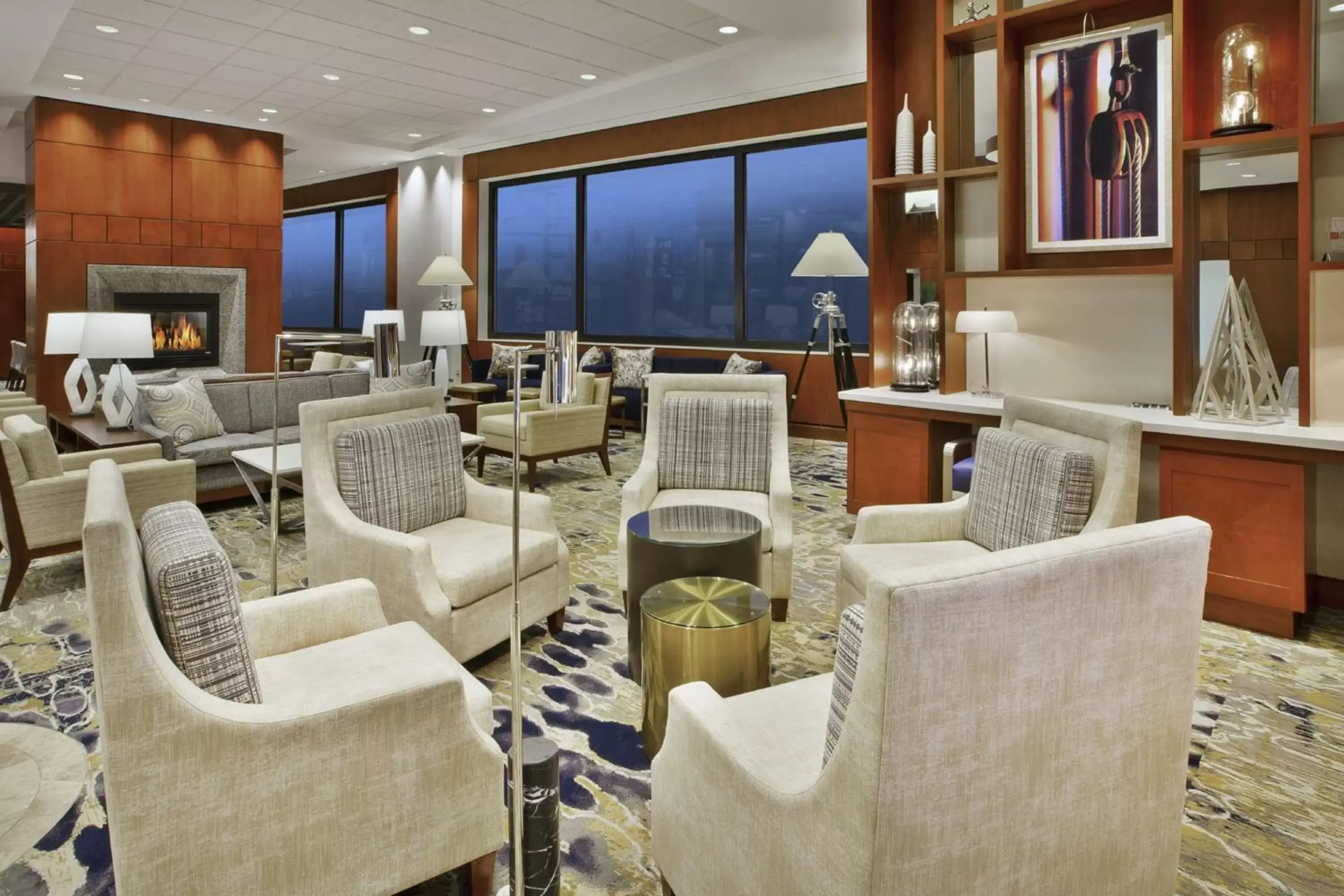 Lobby or reception, Lounge/Bar in Hilton Garden Inn Portland Downtown Waterfront