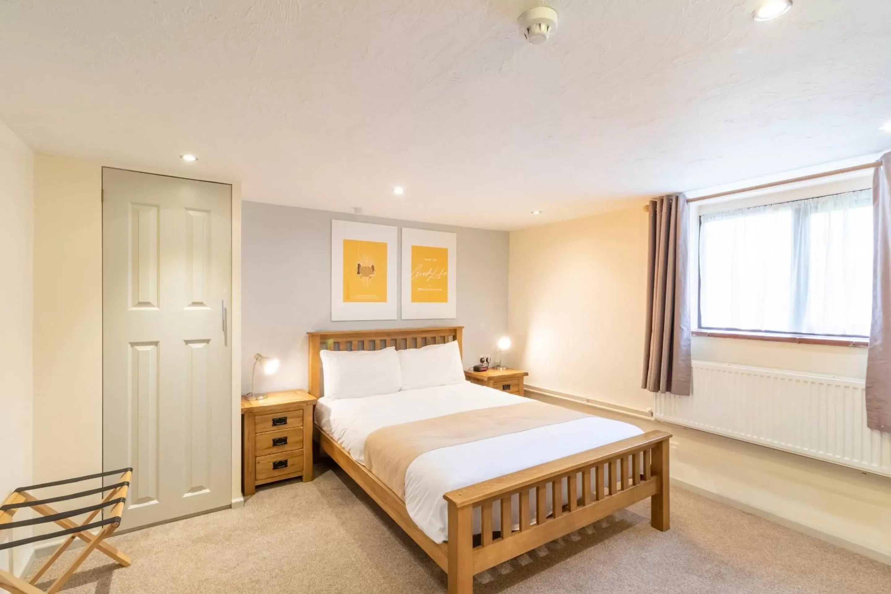 Bedroom, Bed in OYO Elm Farm Country House, Norwich Airport