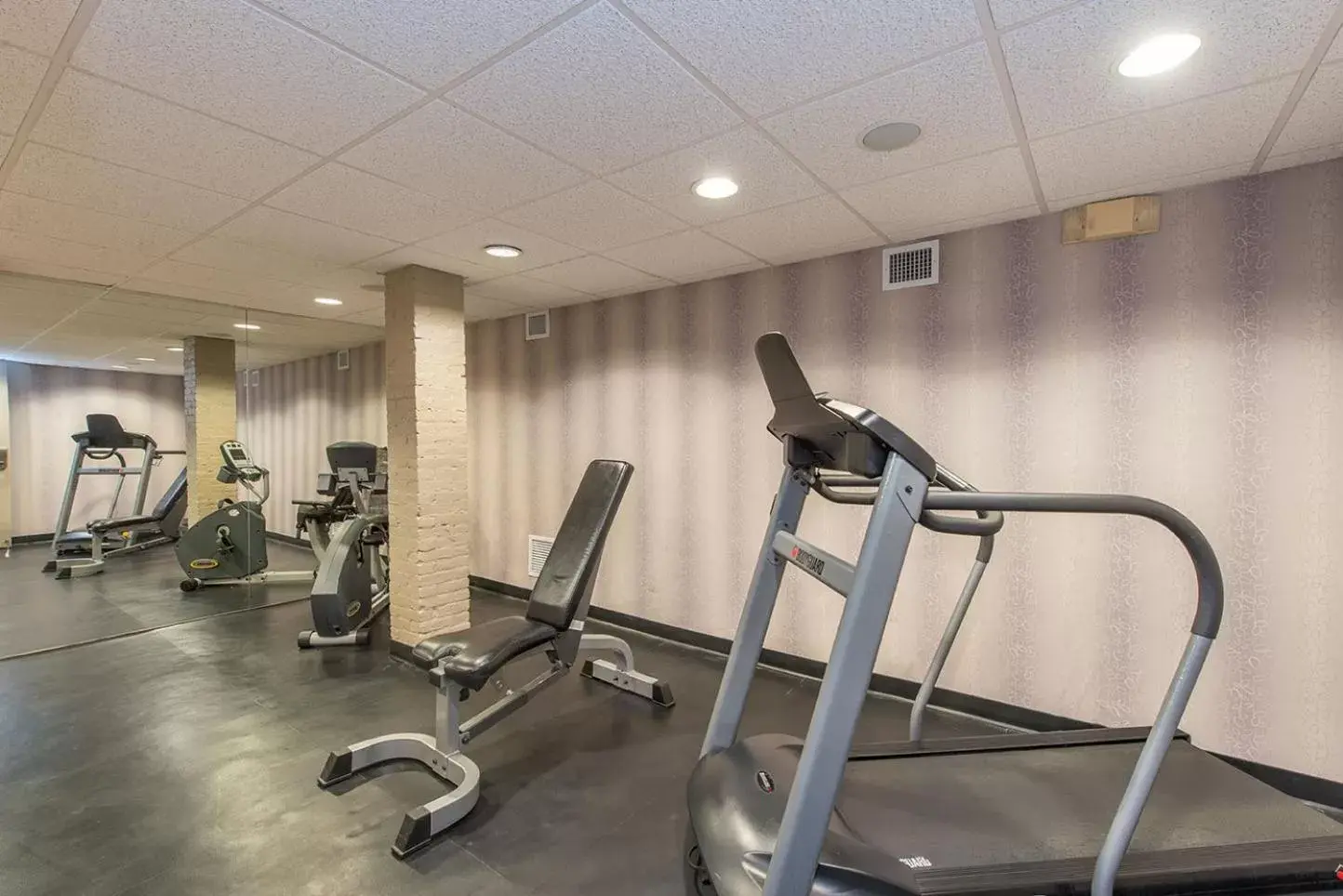 Fitness centre/facilities, Fitness Center/Facilities in The Centennial Hotel