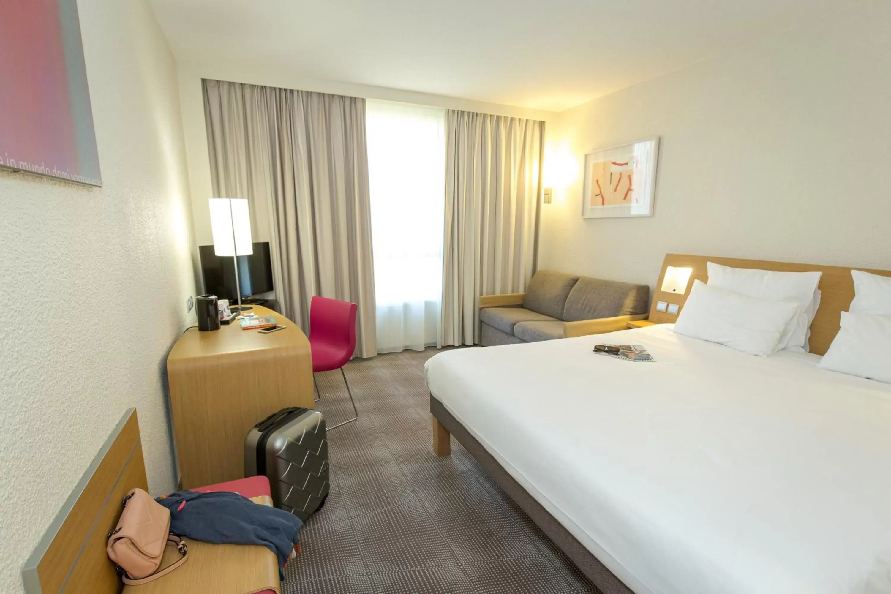 Staff, Bed in Novotel Perpignan Nord Rivesaltes