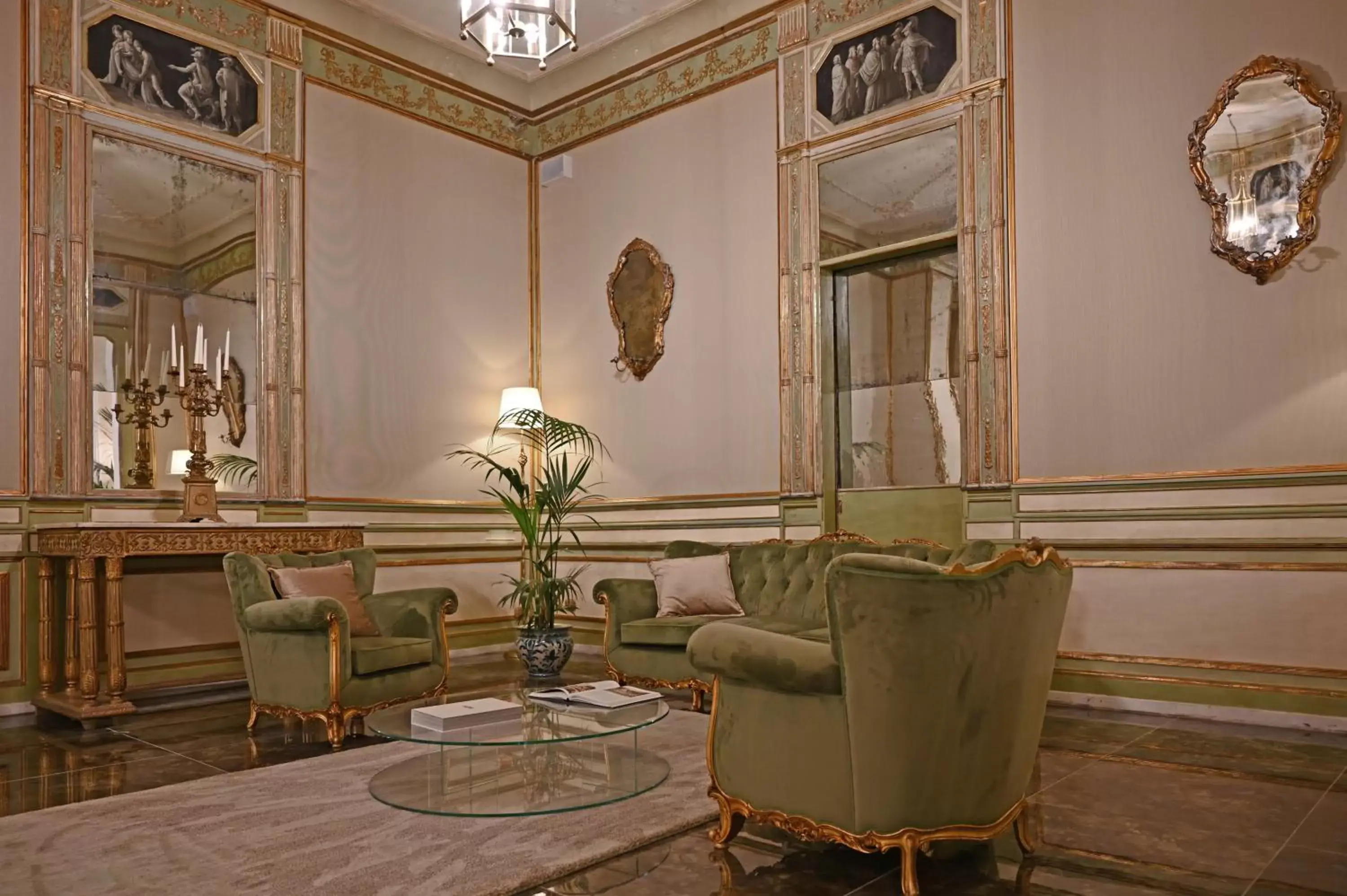 Lounge or bar in Grand Hotel Et Des Palmes