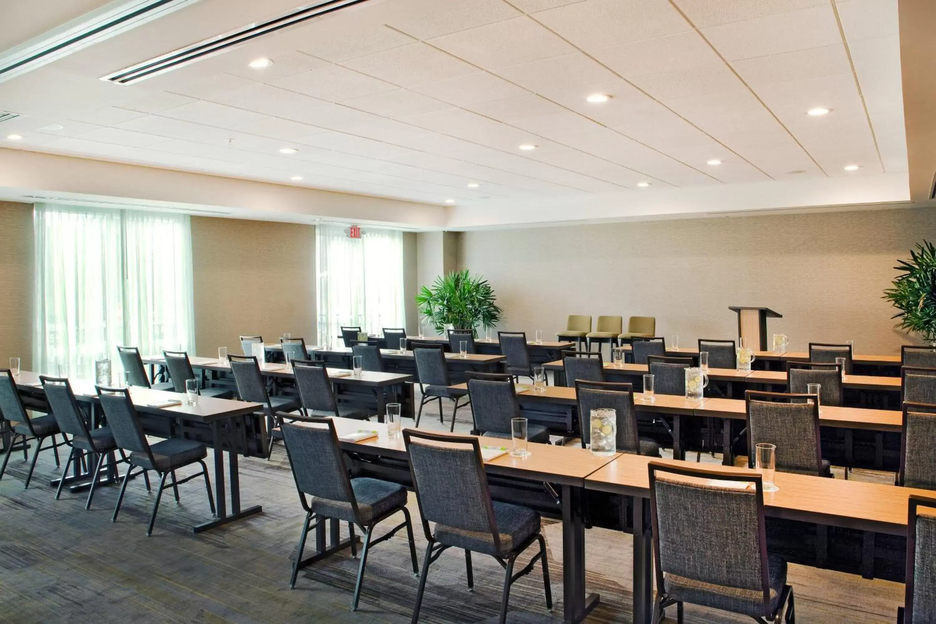 Meeting/conference room in Courtyard by Marriott Yonkers Westchester County