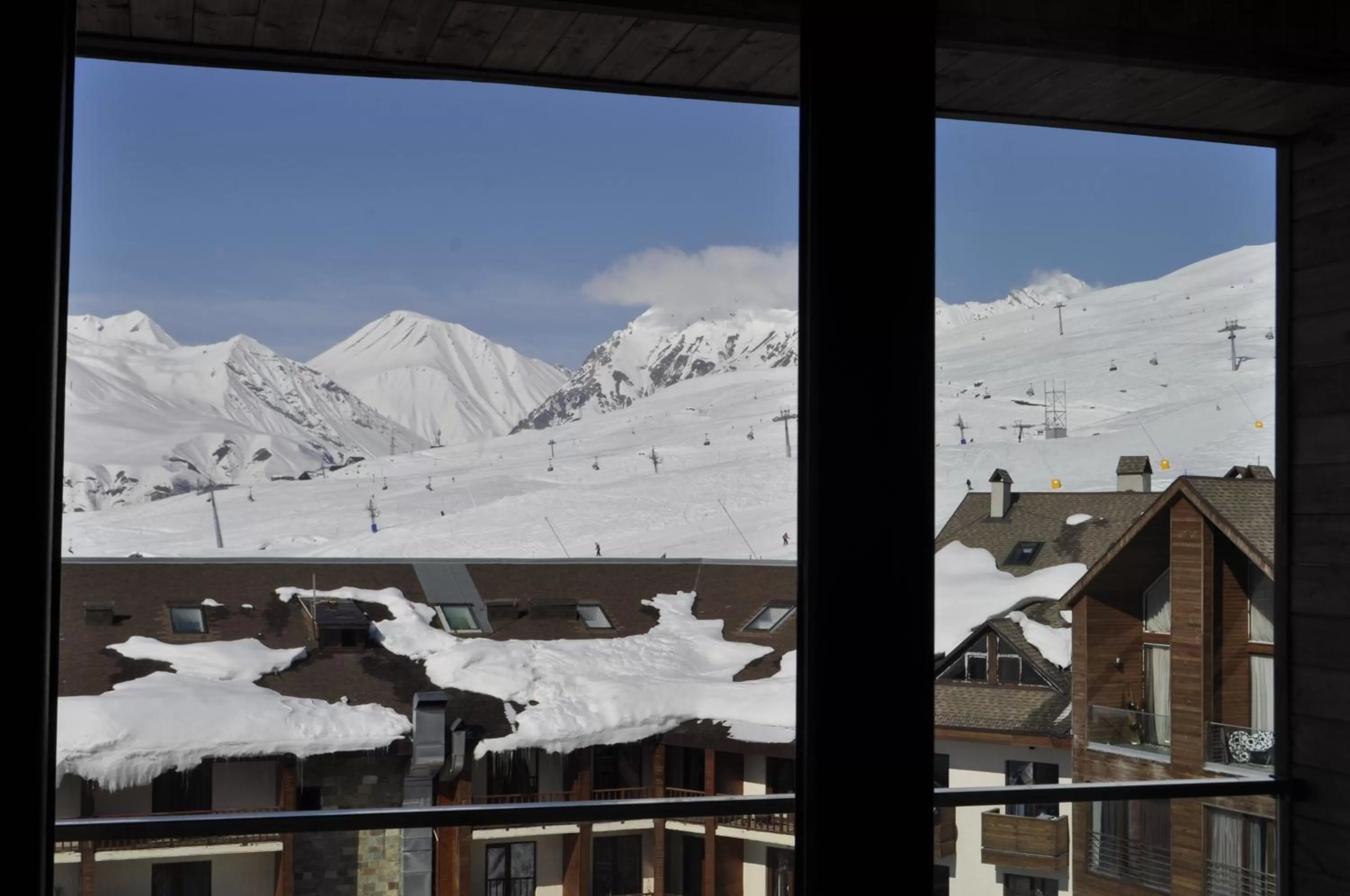 Frozen View New Gudauri