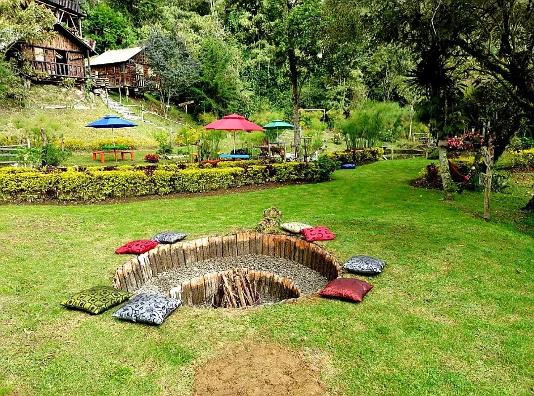 Garden in Cabañas Rústicas El Viejo Tambo By Rotamundos