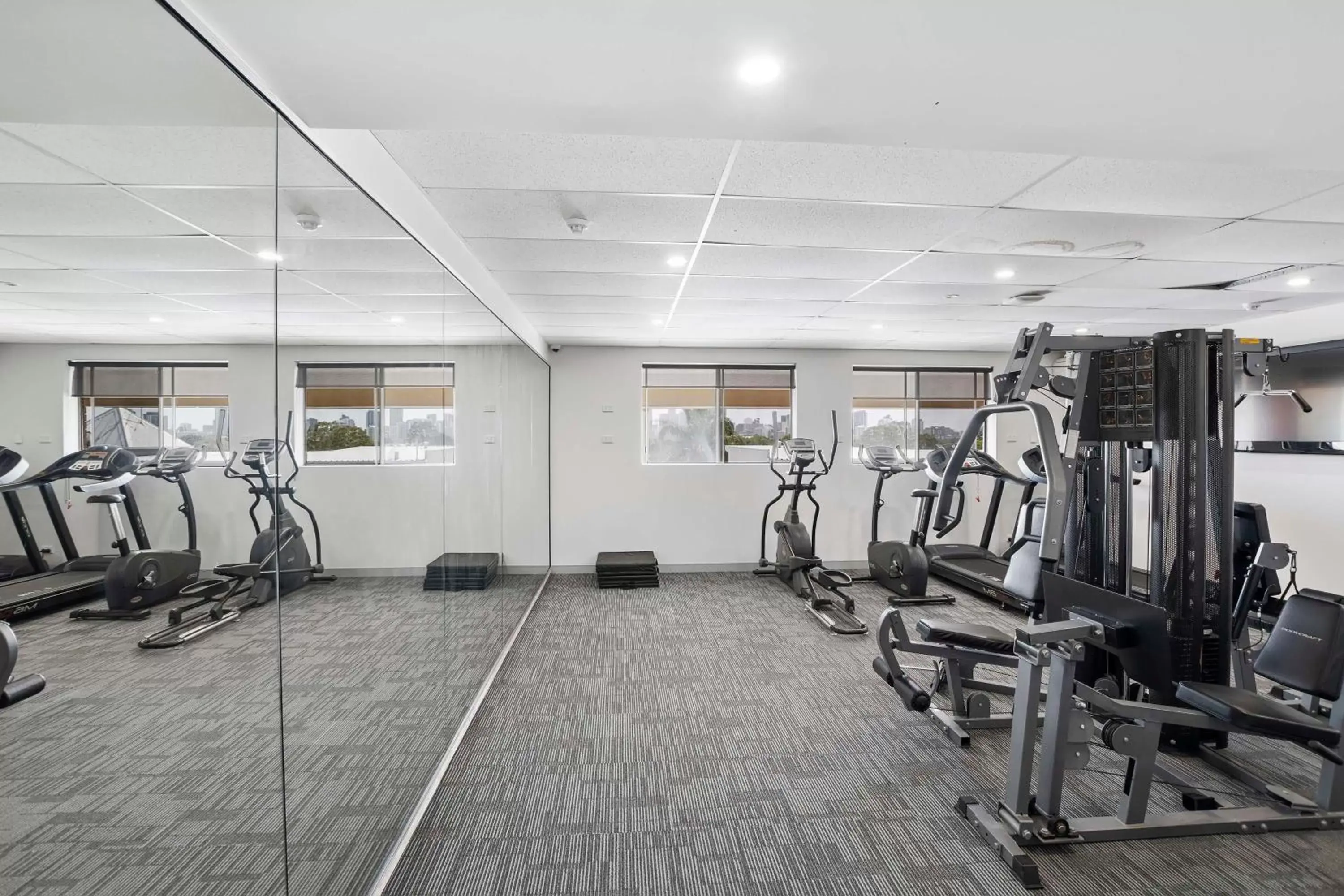 Fitness centre/facilities, Fitness Center/Facilities in Metro Hotel Perth