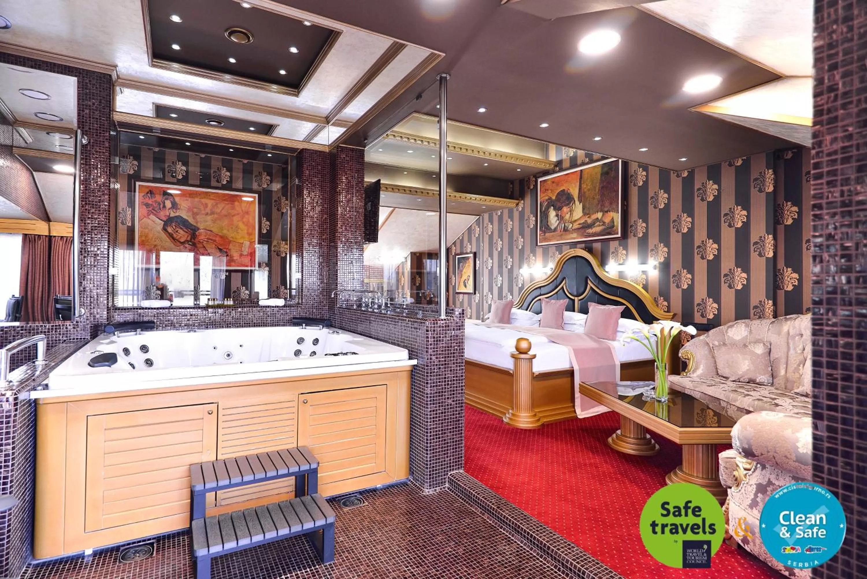 Hot Tub in Prezident Hotel