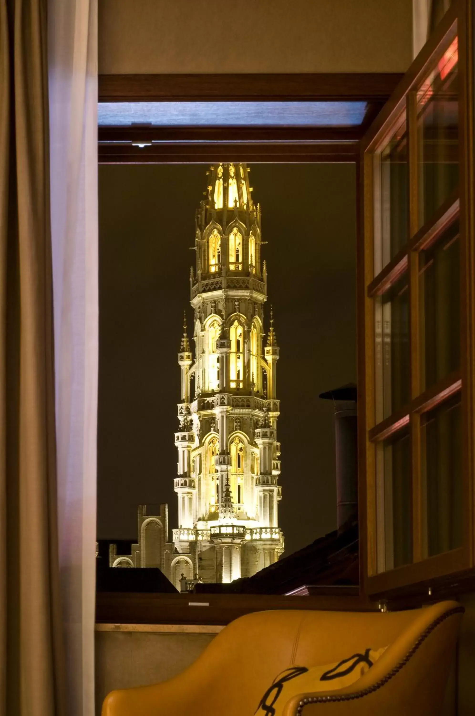 View (from property/room), Nearby Landmark in Warwick Brussels - Grand Place