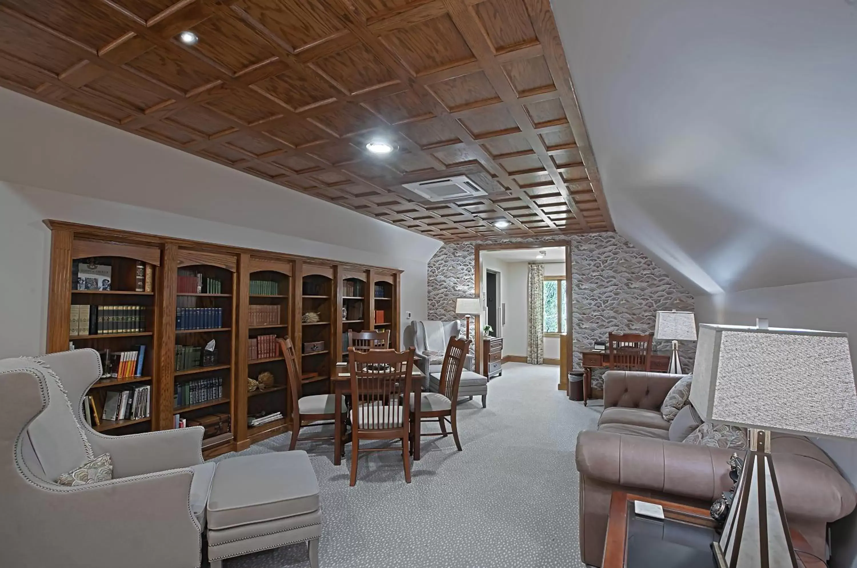 Library in Bob Timberlake Inn at Chetola Resort