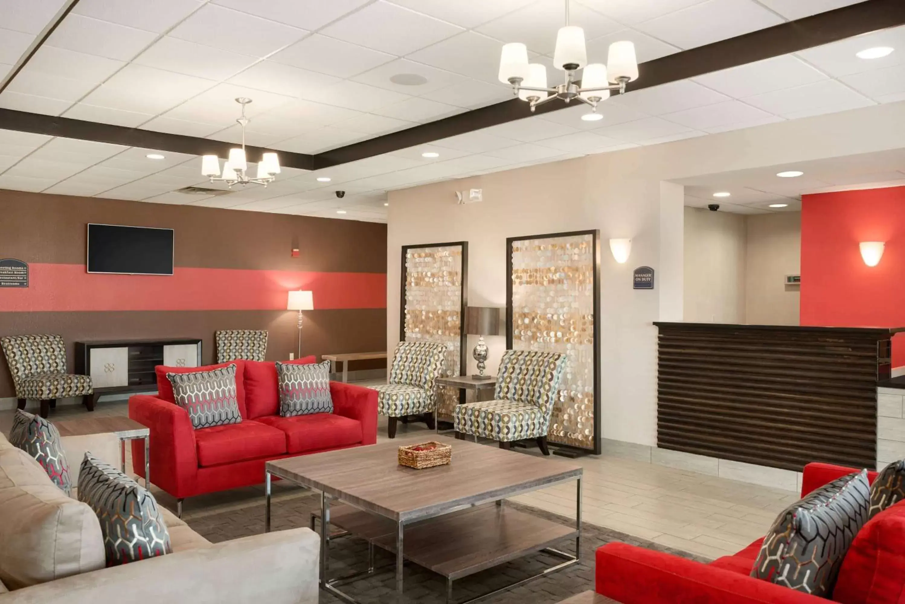 Lobby or reception, Seating Area in Wyndham Garden Tallahassee Capitol Near FSU