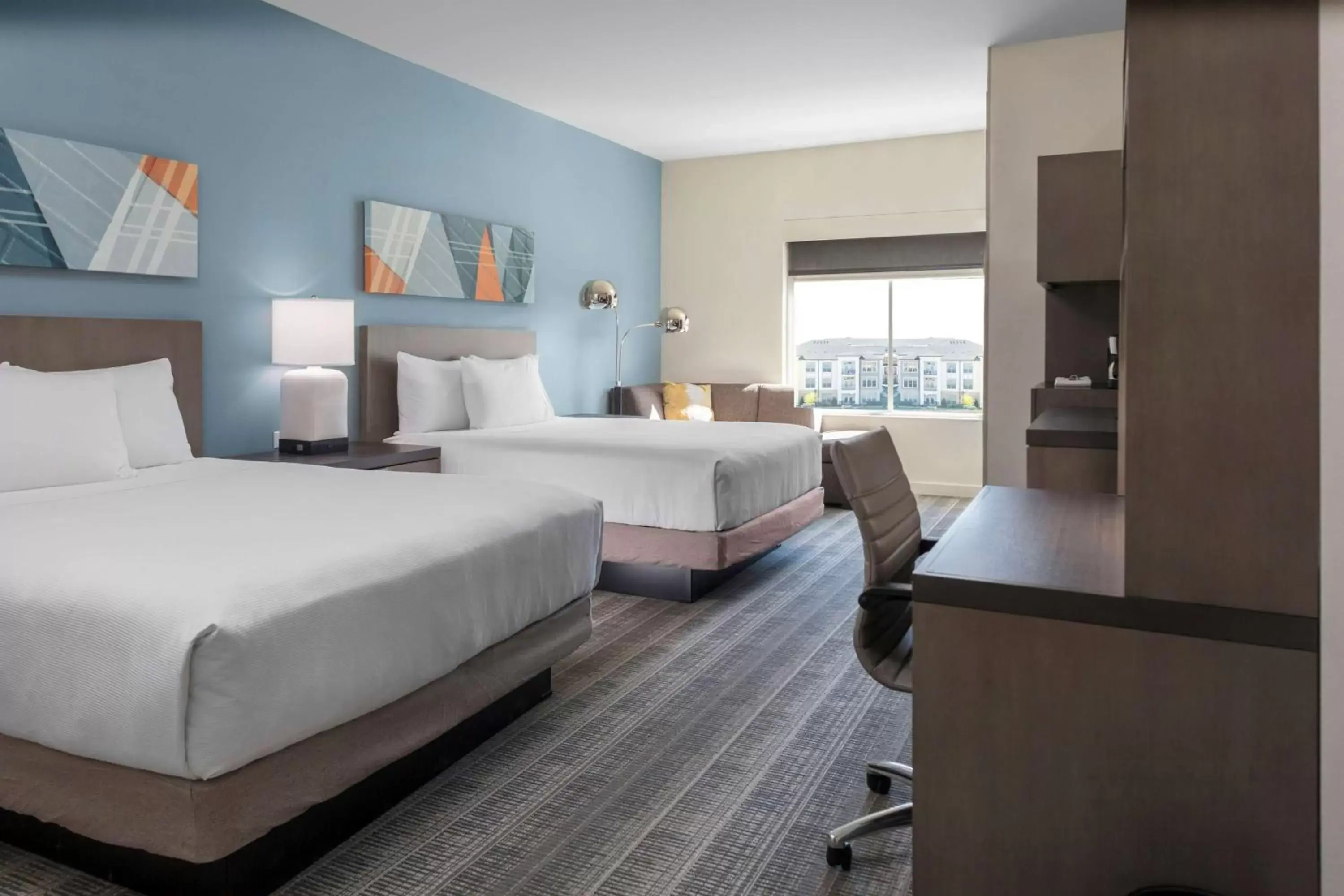 Den Queen Room with Two Queen Beds in Hyatt House Charlotte Rea Farms Den Queen Room with Two Queen Beds in Hyatt House Charlotte Rea Farms