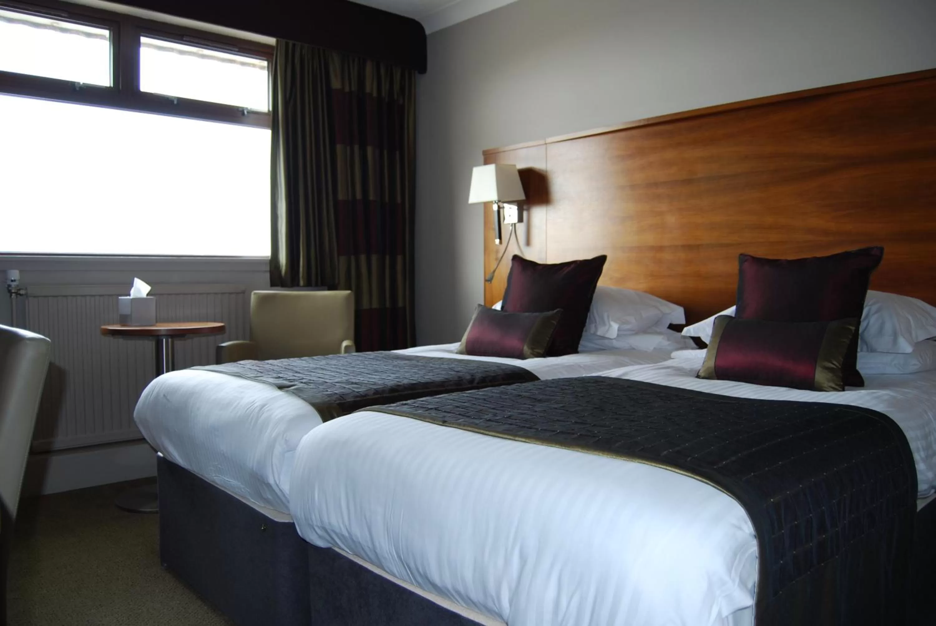 Bedroom, Bed in Banff Springs Hotel