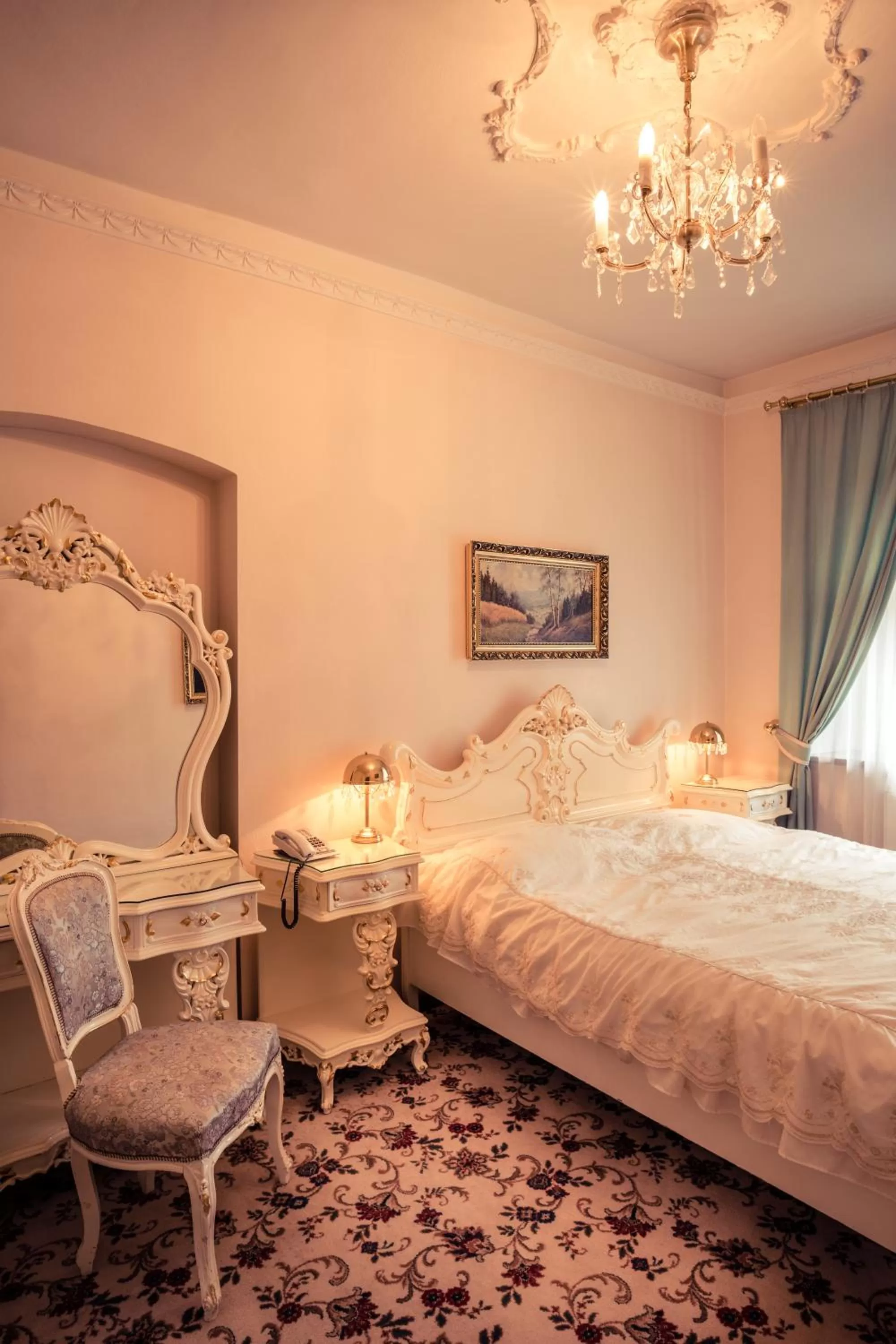 Photo of the whole room, Bed in Rožmberský dvůr