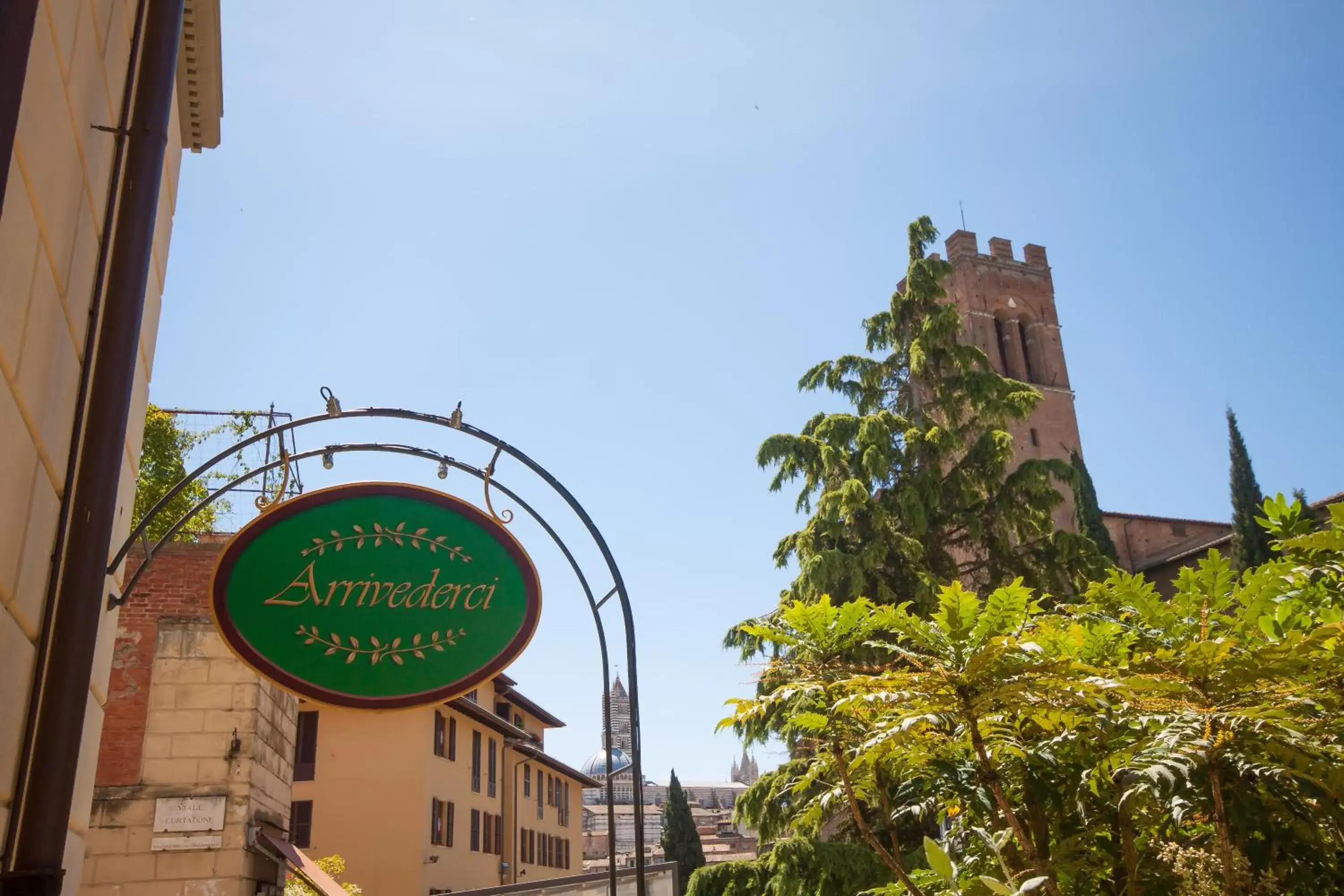 Facade/entrance, Property Building in Albergo Chiusarelli