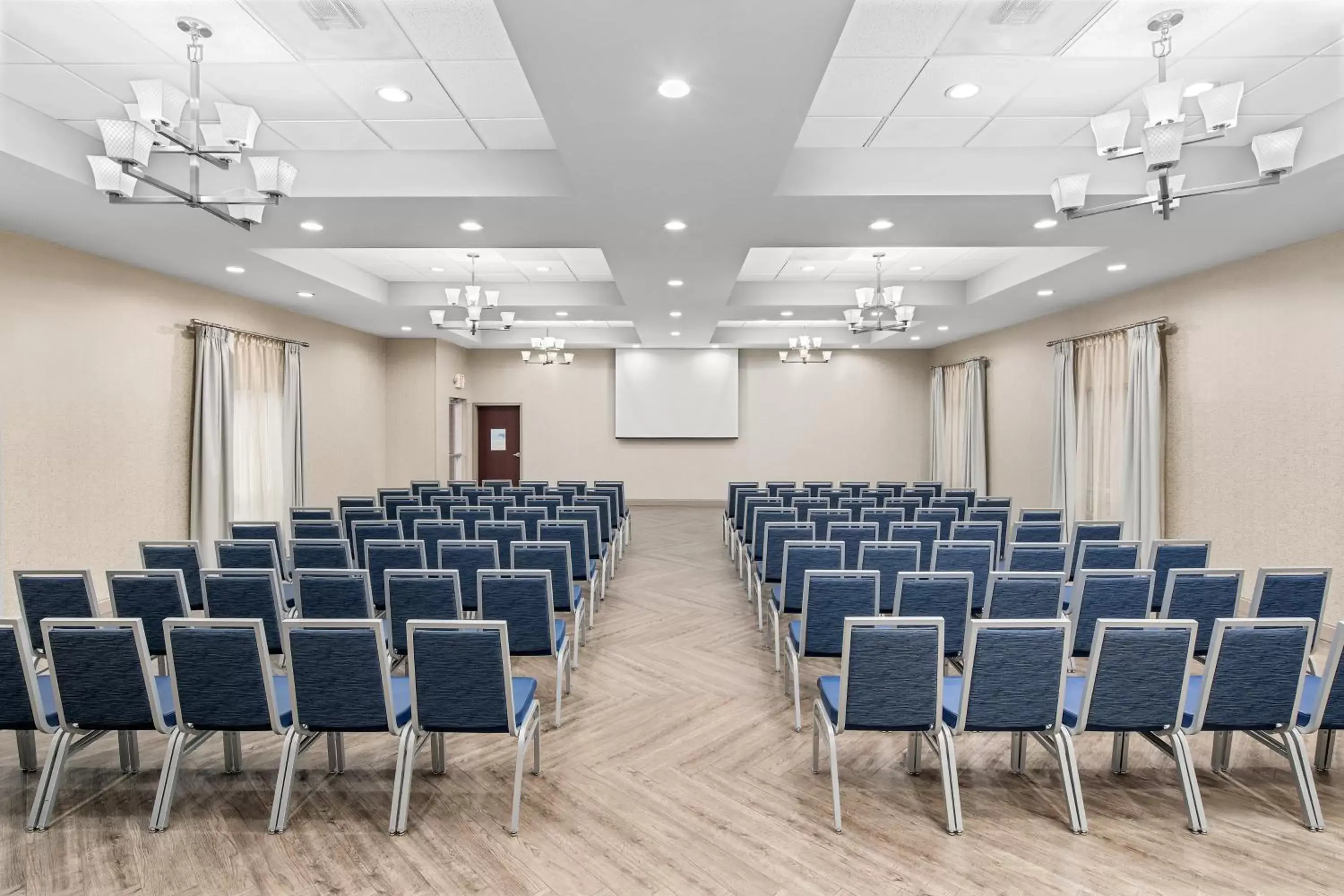 Meeting/conference room in Holiday Inn Express Hotel & Suites Greenville-I-85 & Woodruff Road, an IHG Hotel