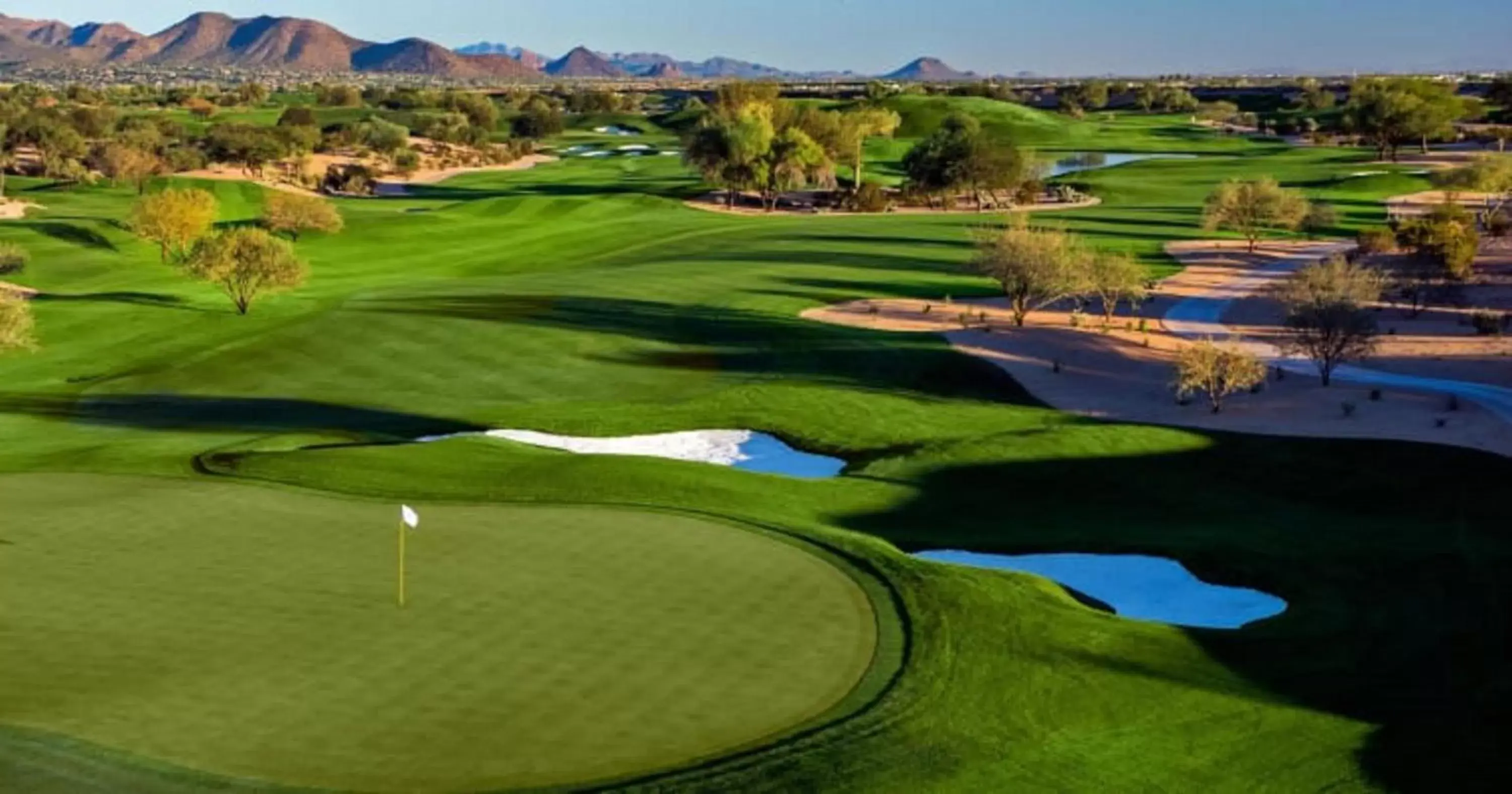 Nearby landmark, Golf in Holiday Inn Express Hotel & Suites Scottsdale - Old Town, an IHG Hotel