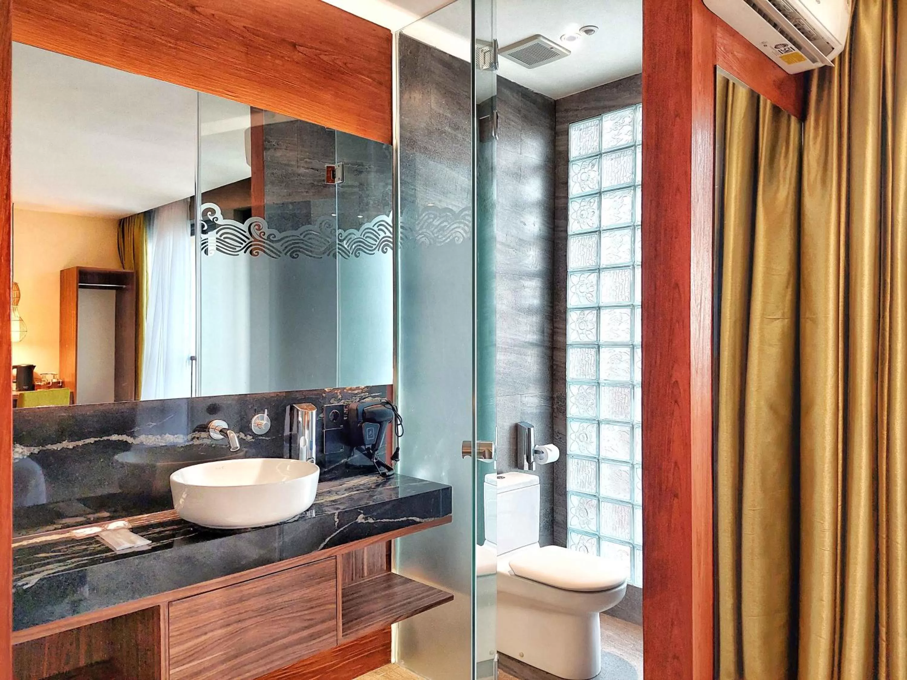 Bathroom in The Batu Hotel & Villas