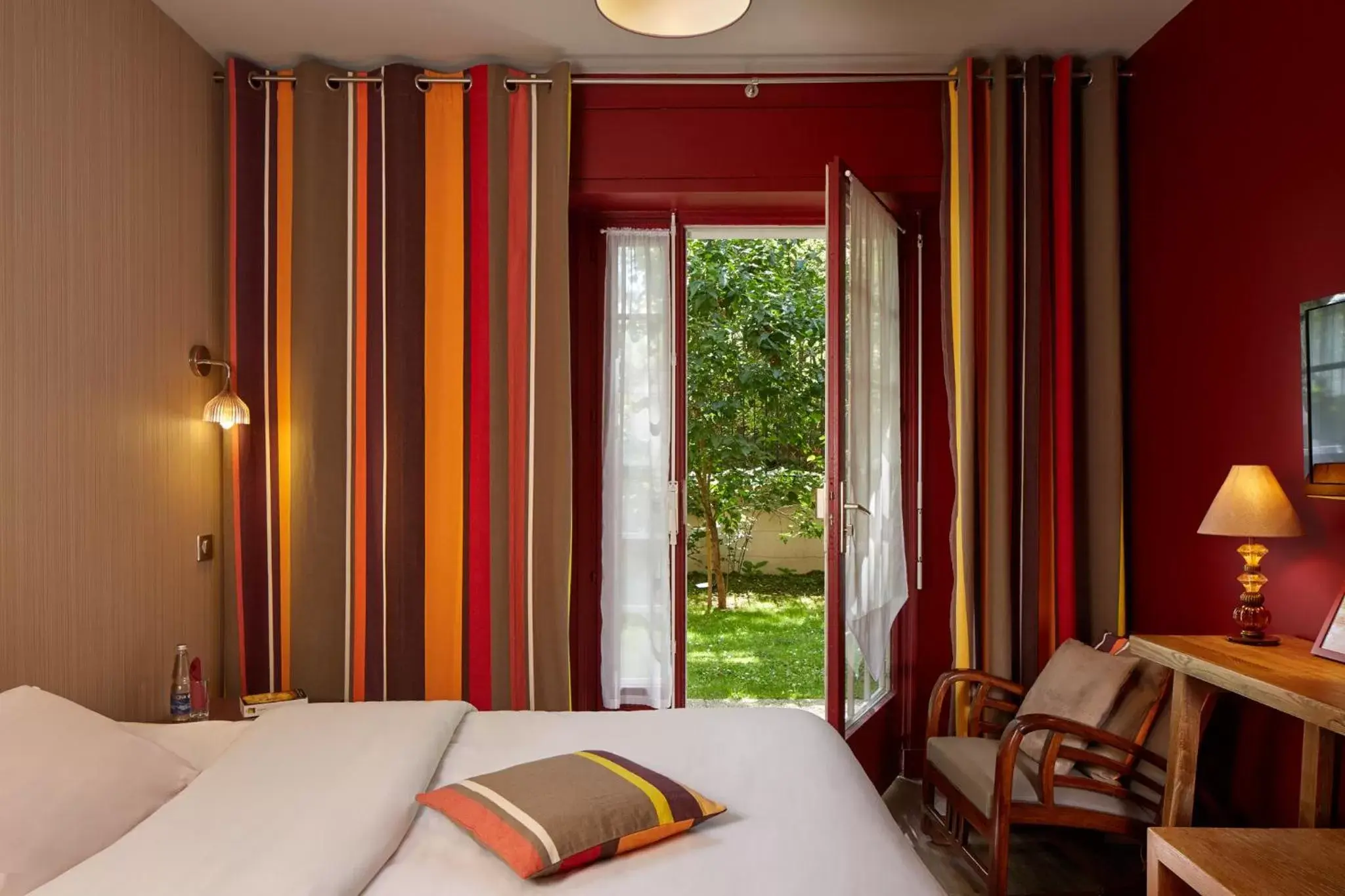 Bed in Le Vert Galant - Auberge Etchegorry