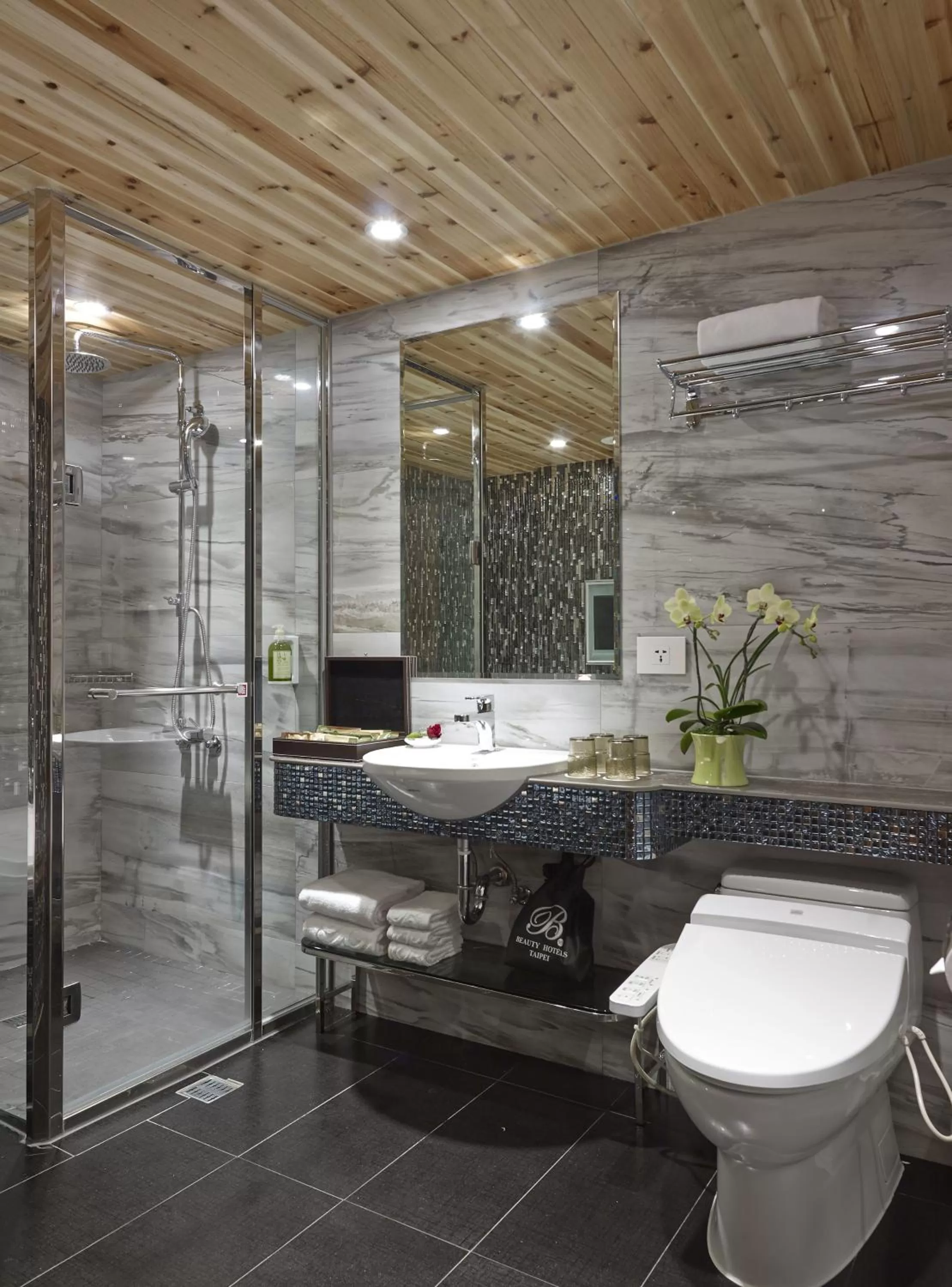 Bathroom in Beauty Hotels Taipei - HOTEL BSTAY Self Check In