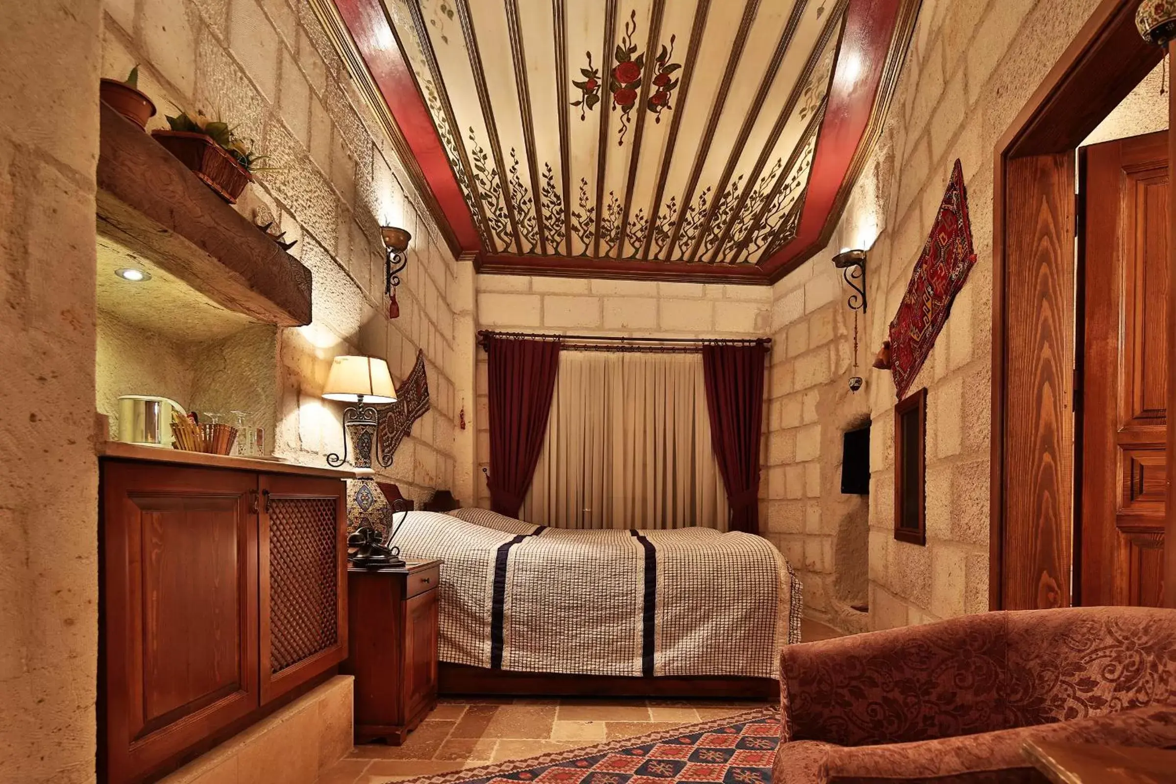 Coffee/tea facilities, Seating Area in Cappadocia Cave Suites