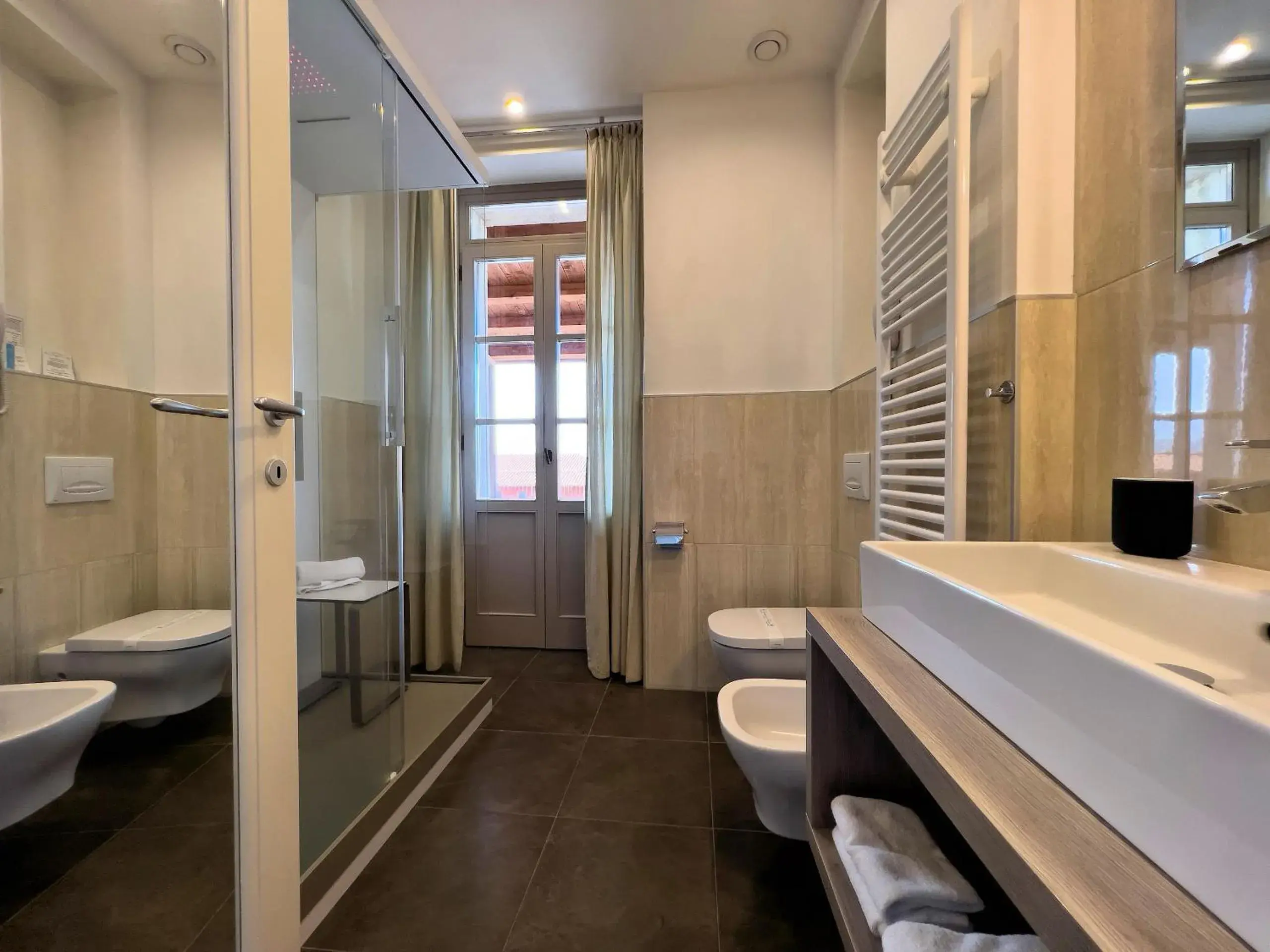 Shower, Bathroom in Grand Hotel Impero Spa & Resort